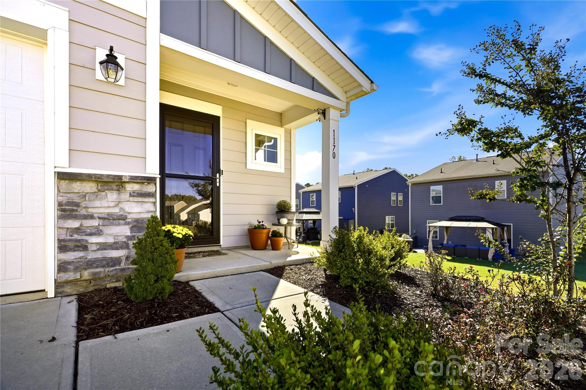 Single Family Residence at 1170 Columbus Trail, Denver, photo 3 of 34