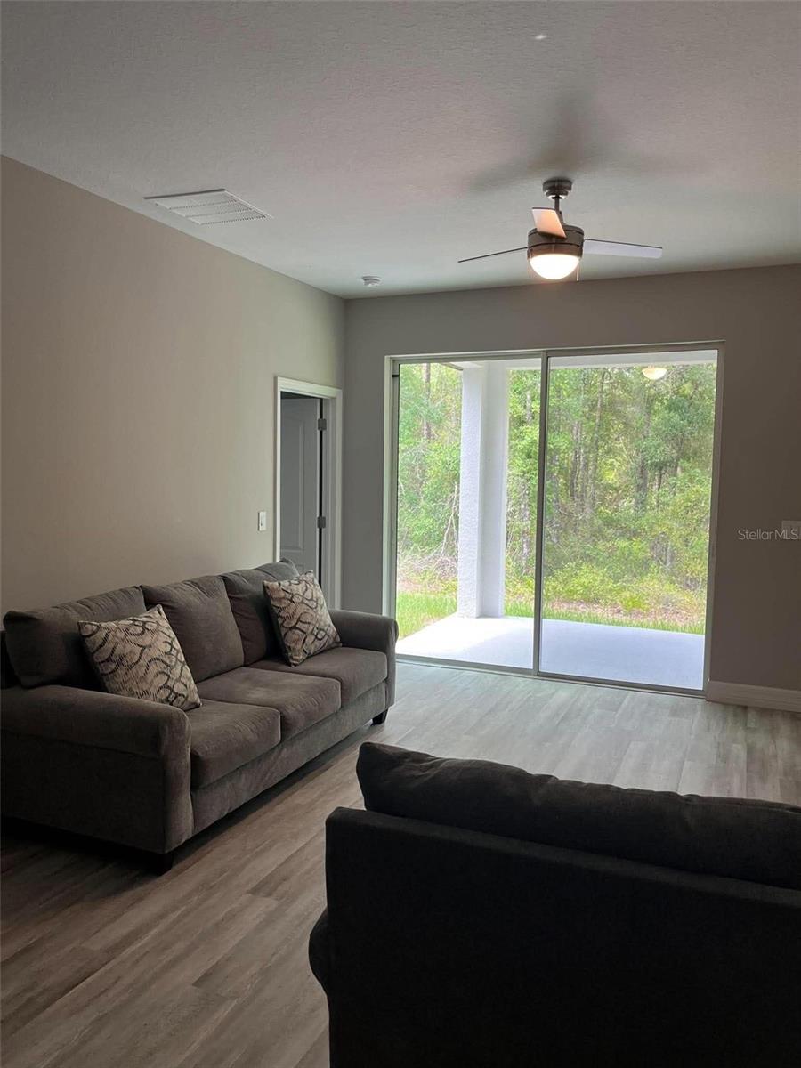 Single Family Residence at 524 E AVONDALE DR, DUNNELLON, photo 22 of 42