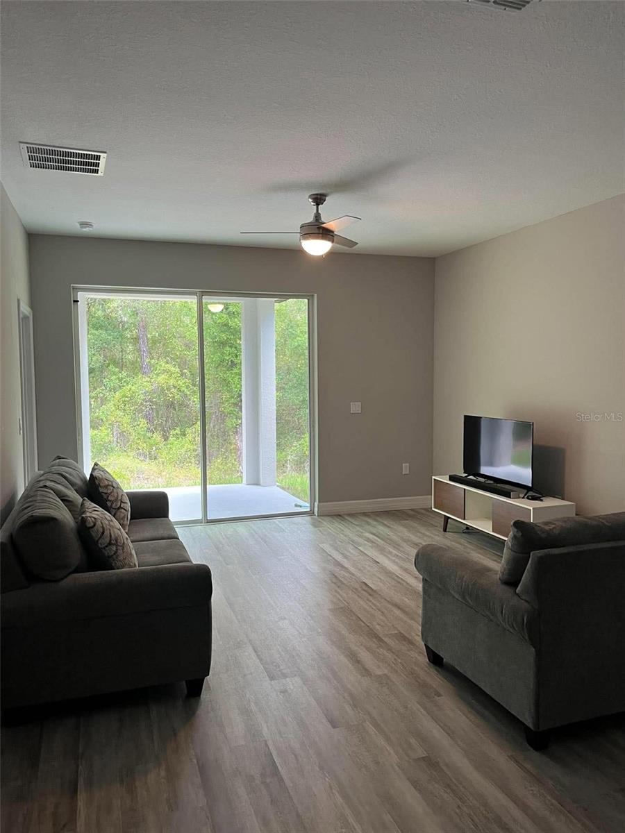 Single Family Residence at 524 E AVONDALE DR, DUNNELLON, photo 23 of 42