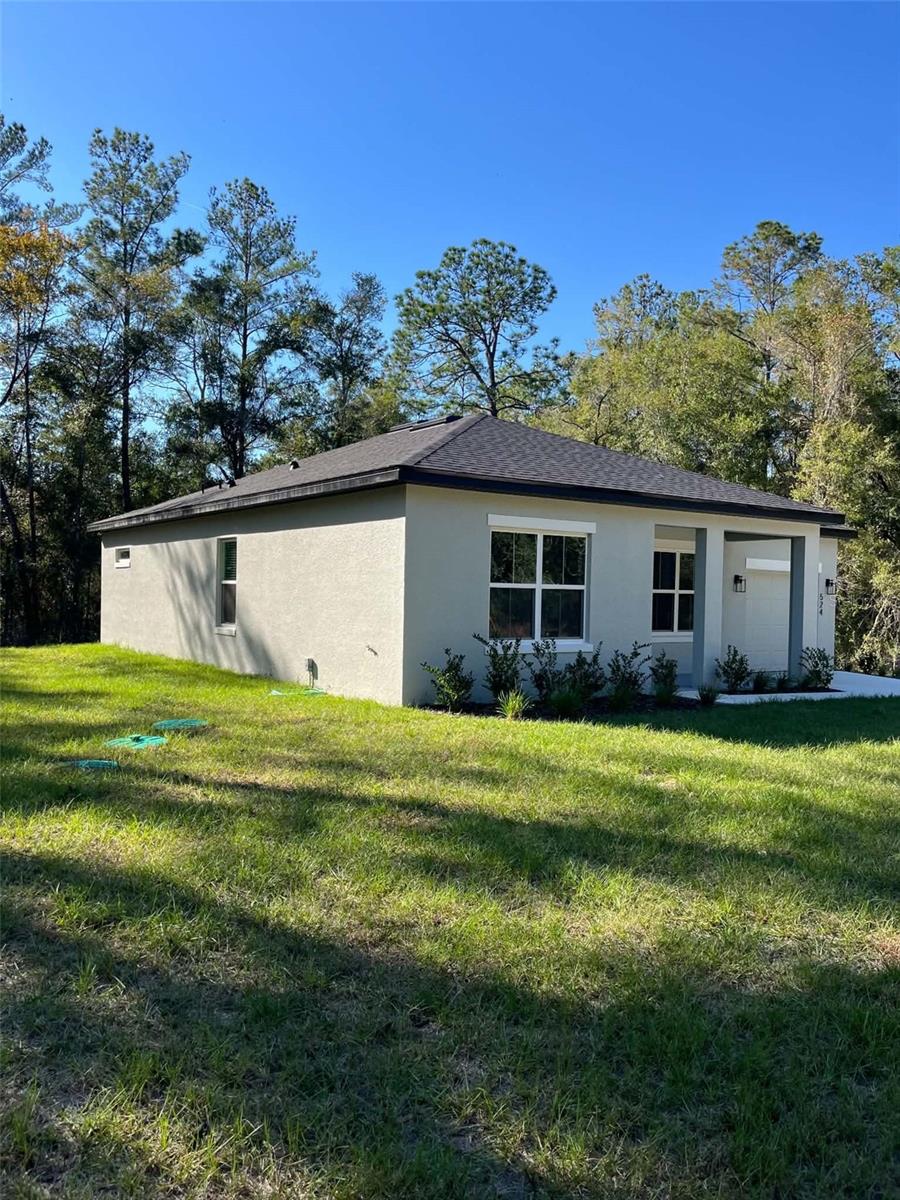 Single Family Residence at 524 E AVONDALE DR, DUNNELLON, photo 9 of 42