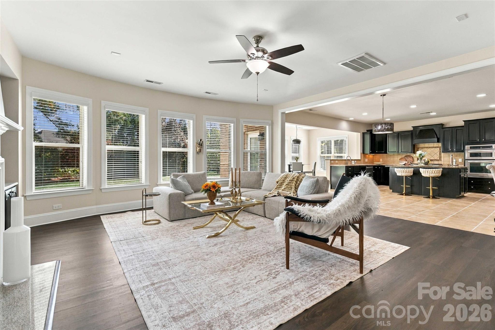Single Family Residence at 18317 Lilliesleaf Glenn Lane, Charlotte, photo 10 of 48