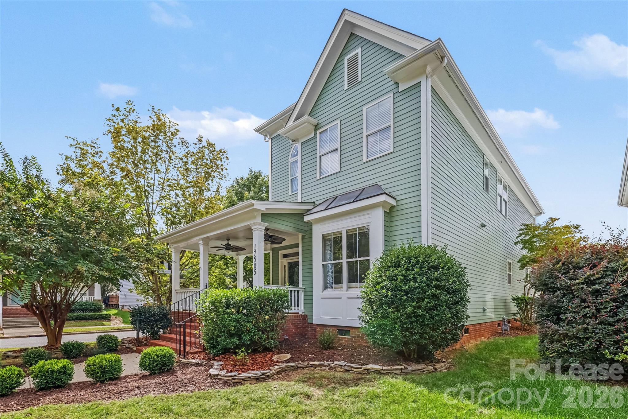 Single Family Residence at 17505 Calverton Road, Huntersville, photo 3 of 43