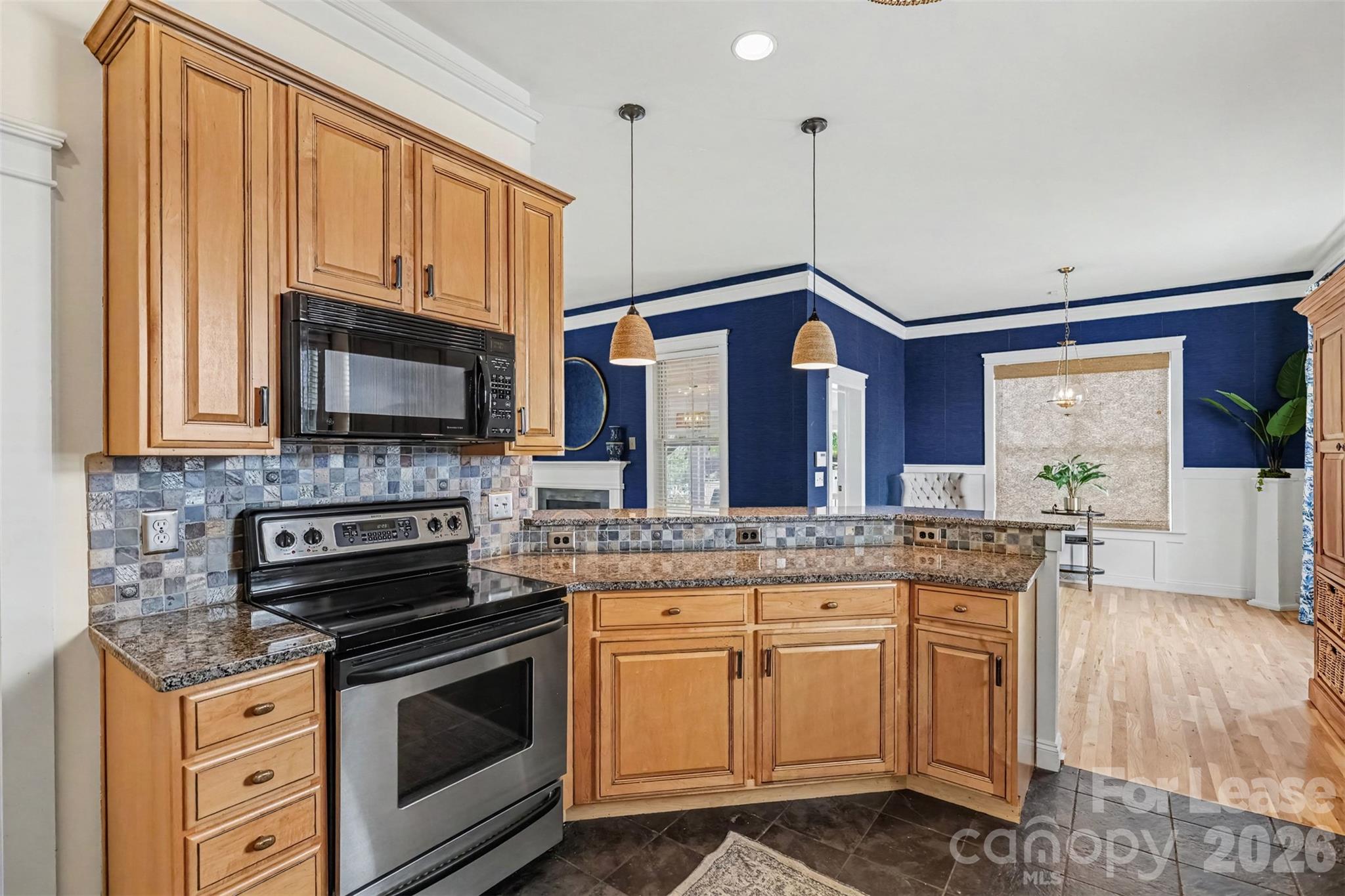 Single Family Residence at 17505 Calverton Road, Huntersville, photo 12 of 43