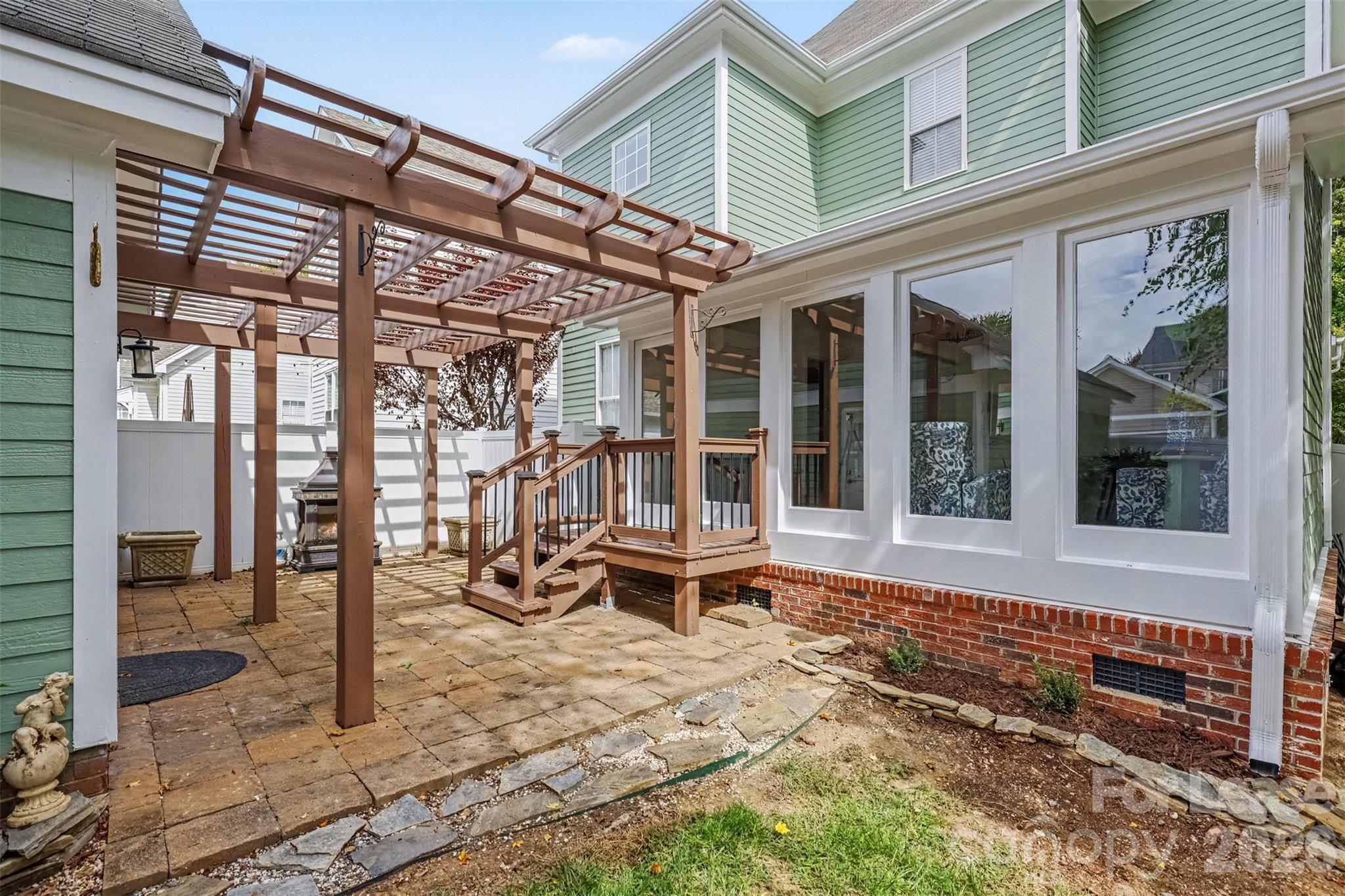Single Family Residence at 17505 Calverton Road, Huntersville, photo 38 of 43