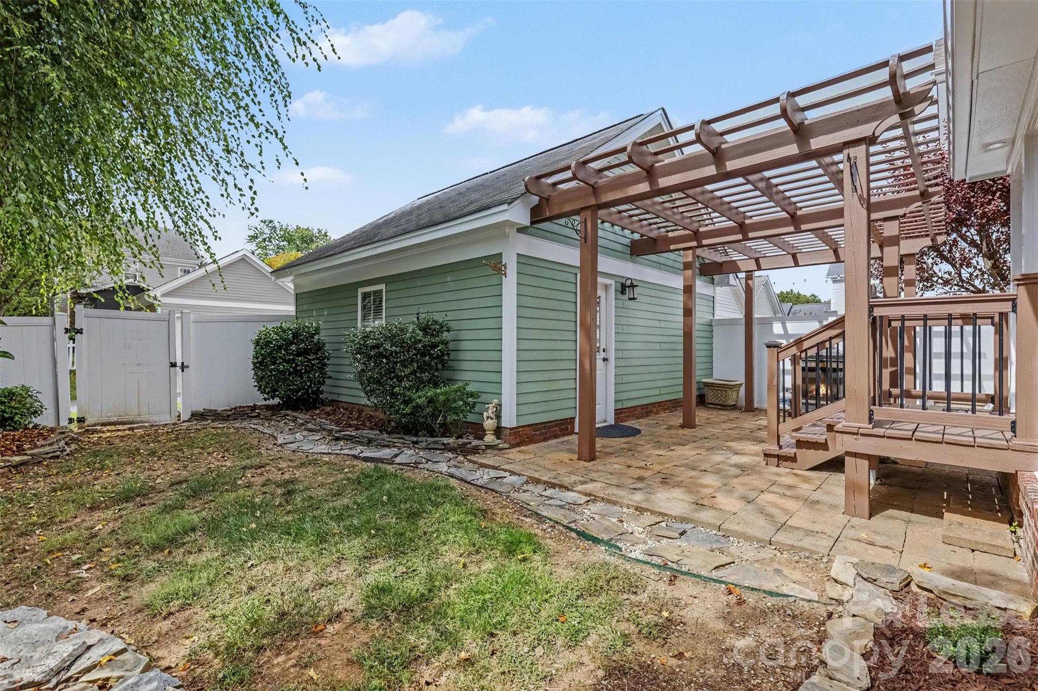 Single Family Residence at 17505 Calverton Road, Huntersville, photo 41 of 43