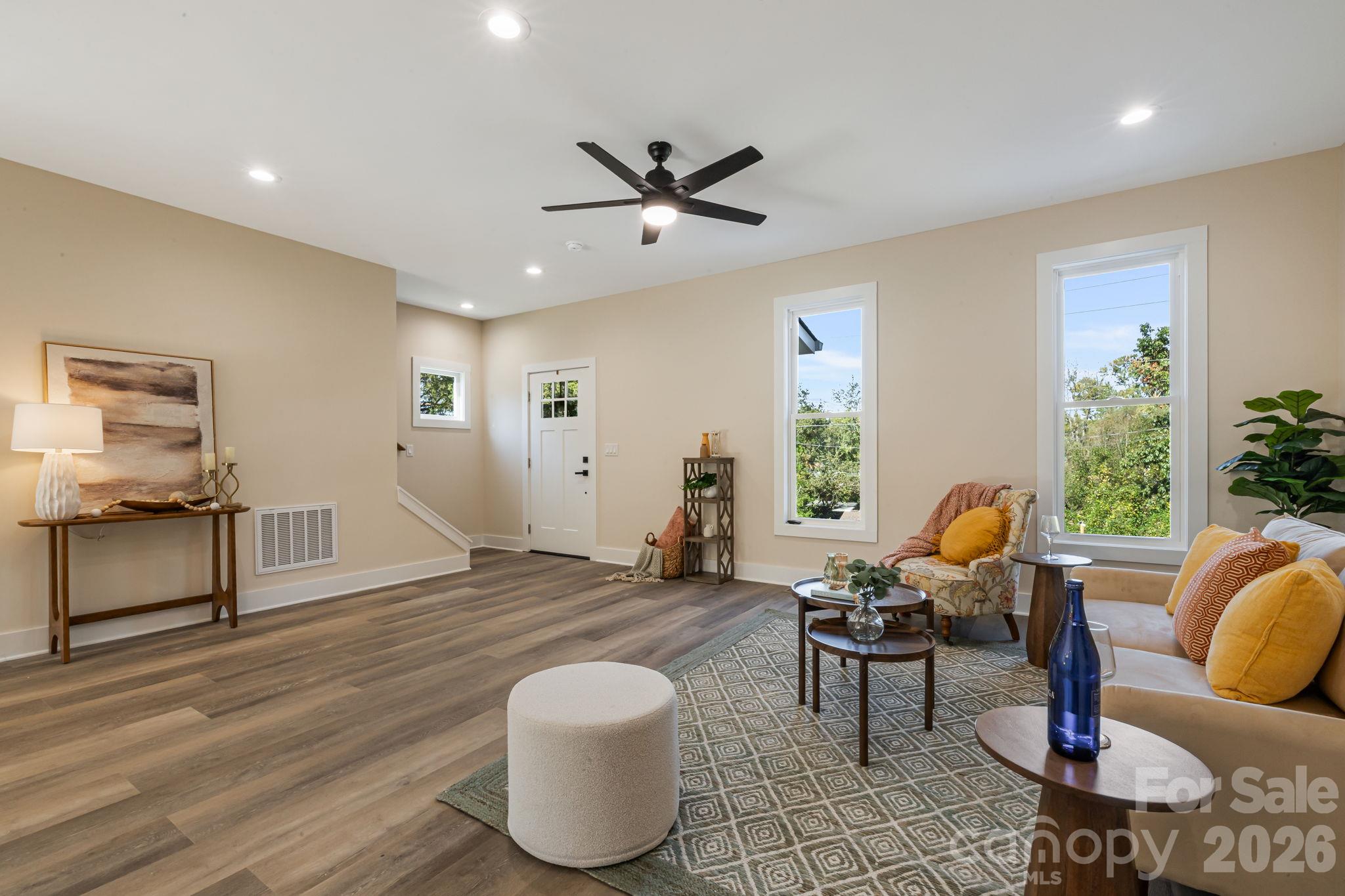 Single Family Residence at 31 Elkwood Avenue, Asheville, photo 10 of 43