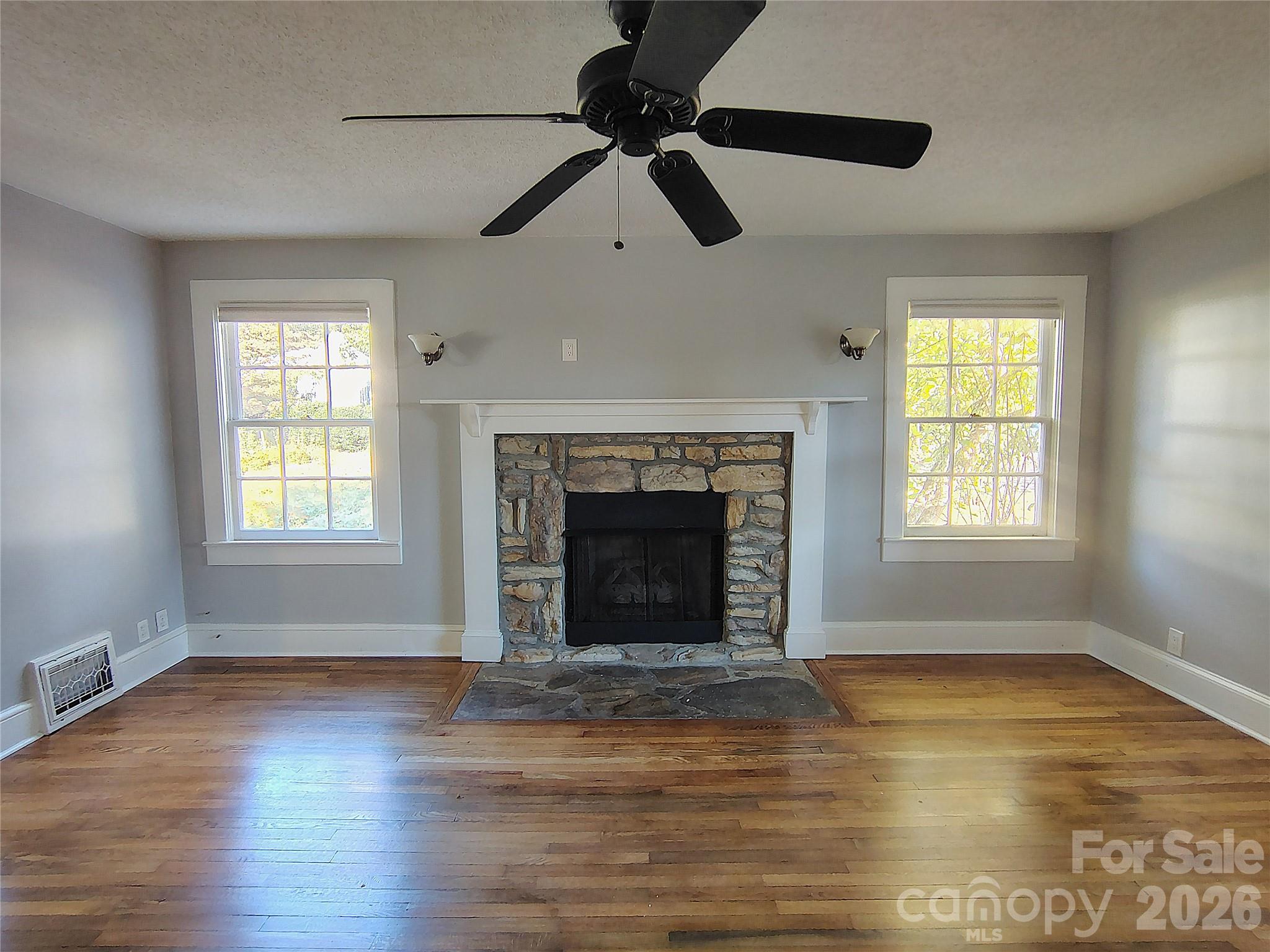 Single Family Residence at 23 Woodley Avenue, Asheville, photo 7 of 39