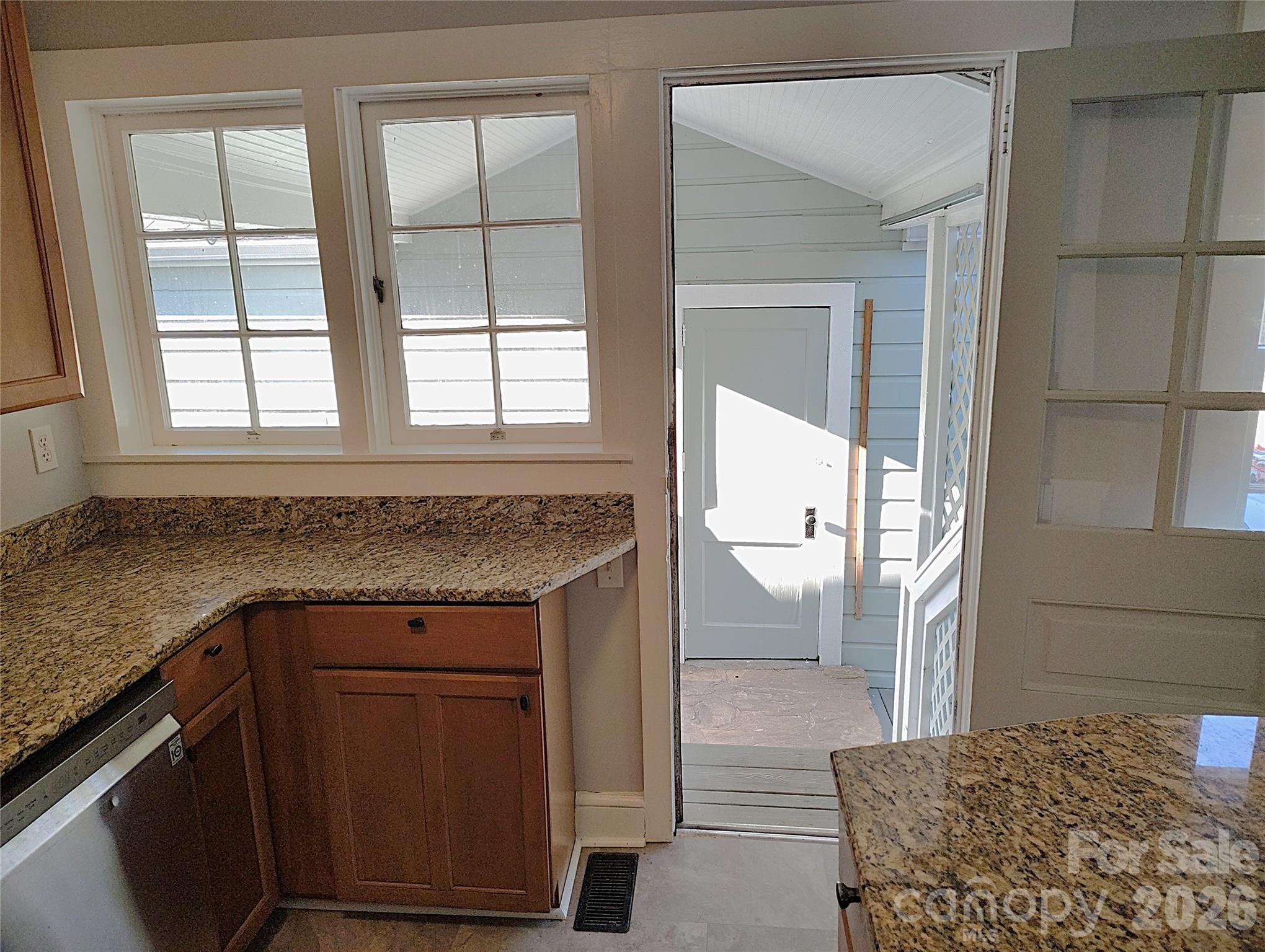 Single Family Residence at 23 Woodley Avenue, Asheville, photo 29 of 39