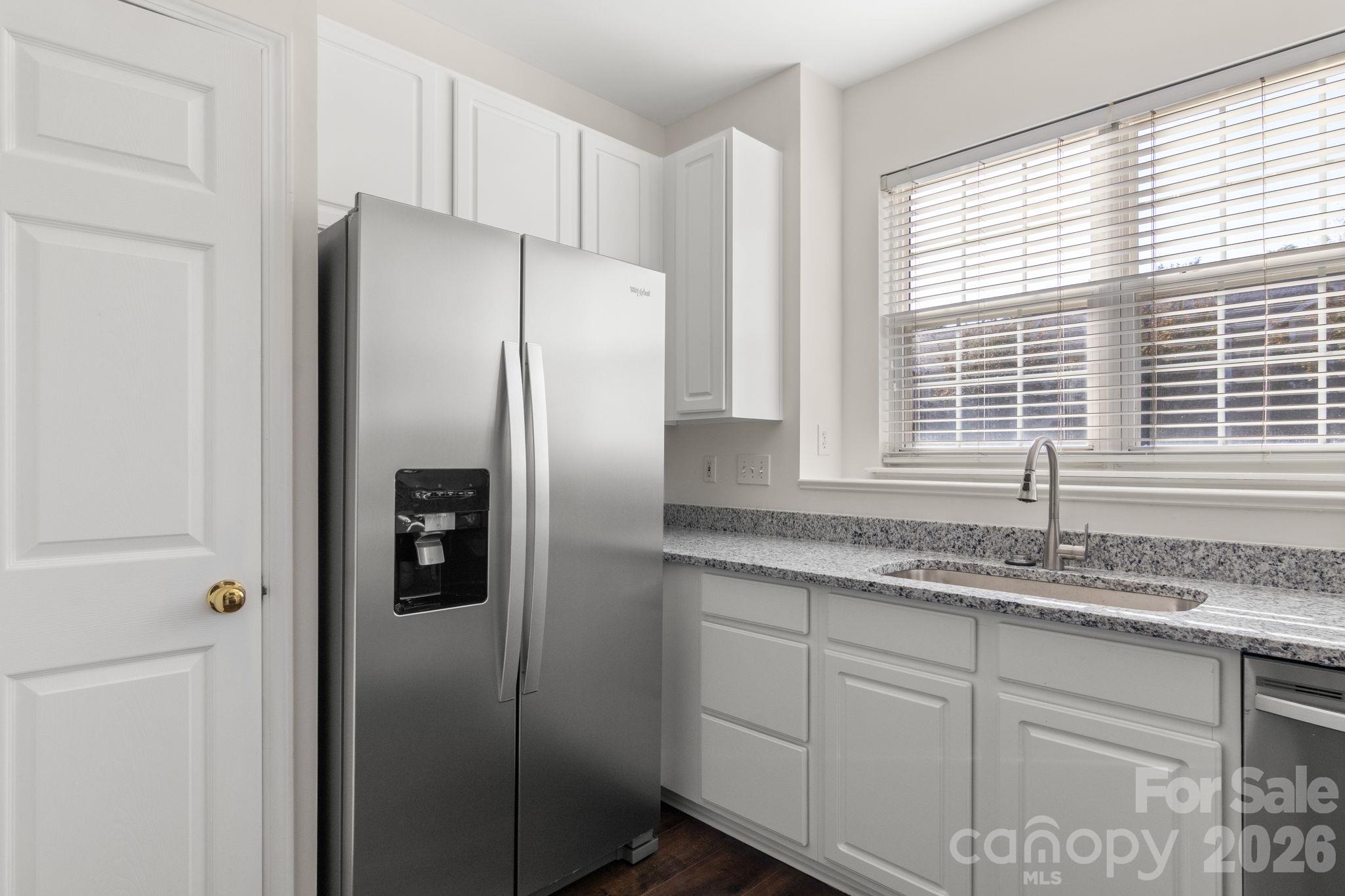 Townhouse at 701 Shellstone Place, Fort Mill, photo 11 of 31