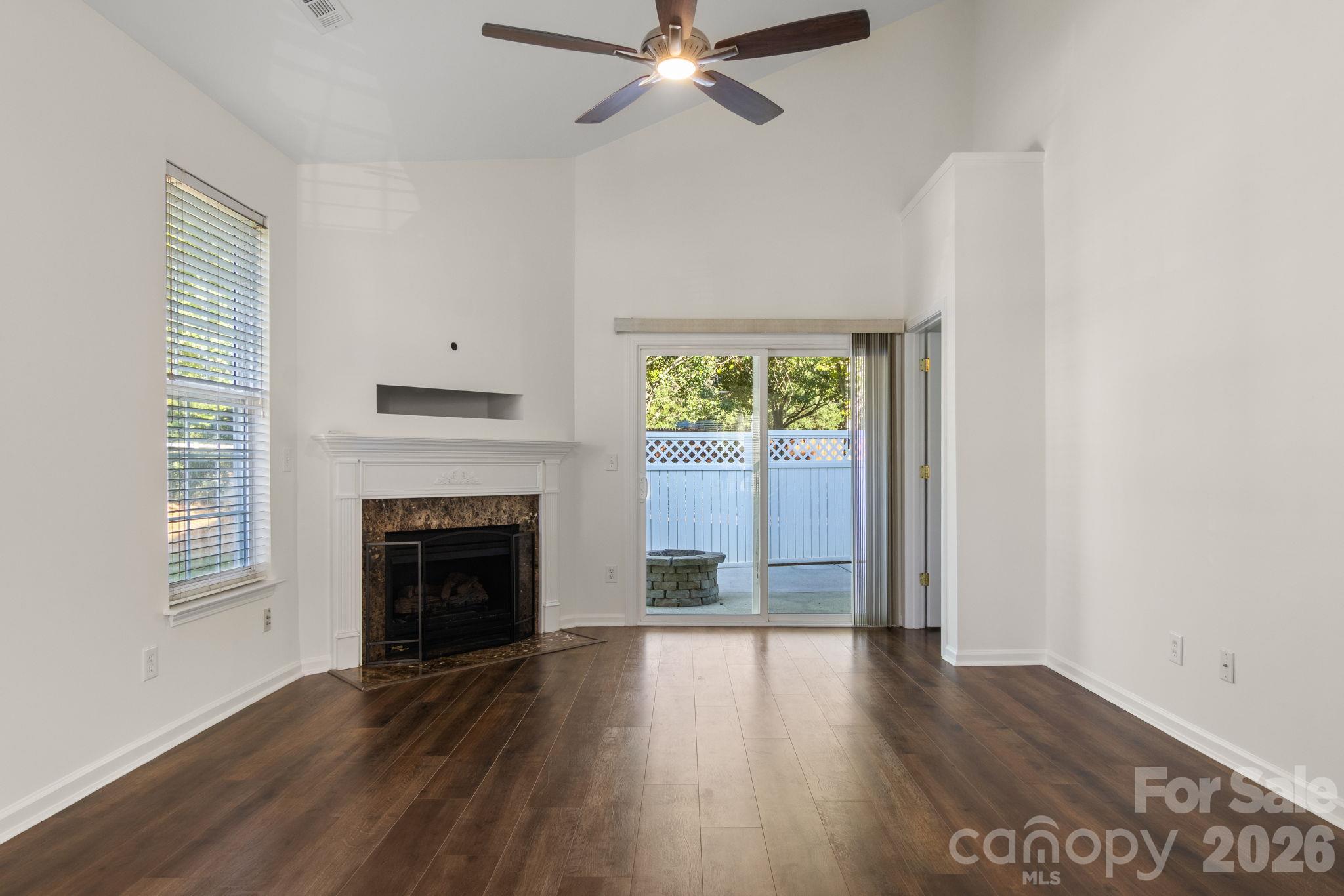 Townhouse at 701 Shellstone Place, Fort Mill, photo 18 of 31