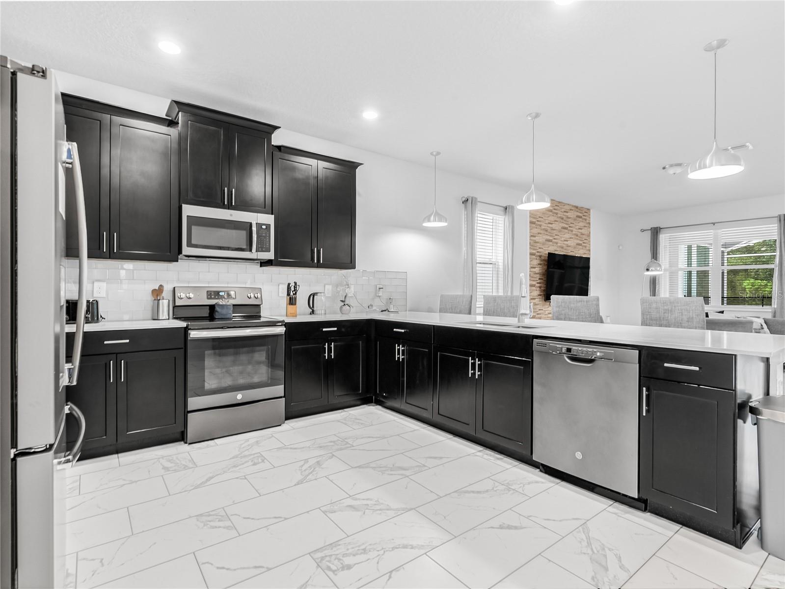 Single Family Residence at 8809 CRUDEN BAY CT, DAVENPORT, photo 10 of 61