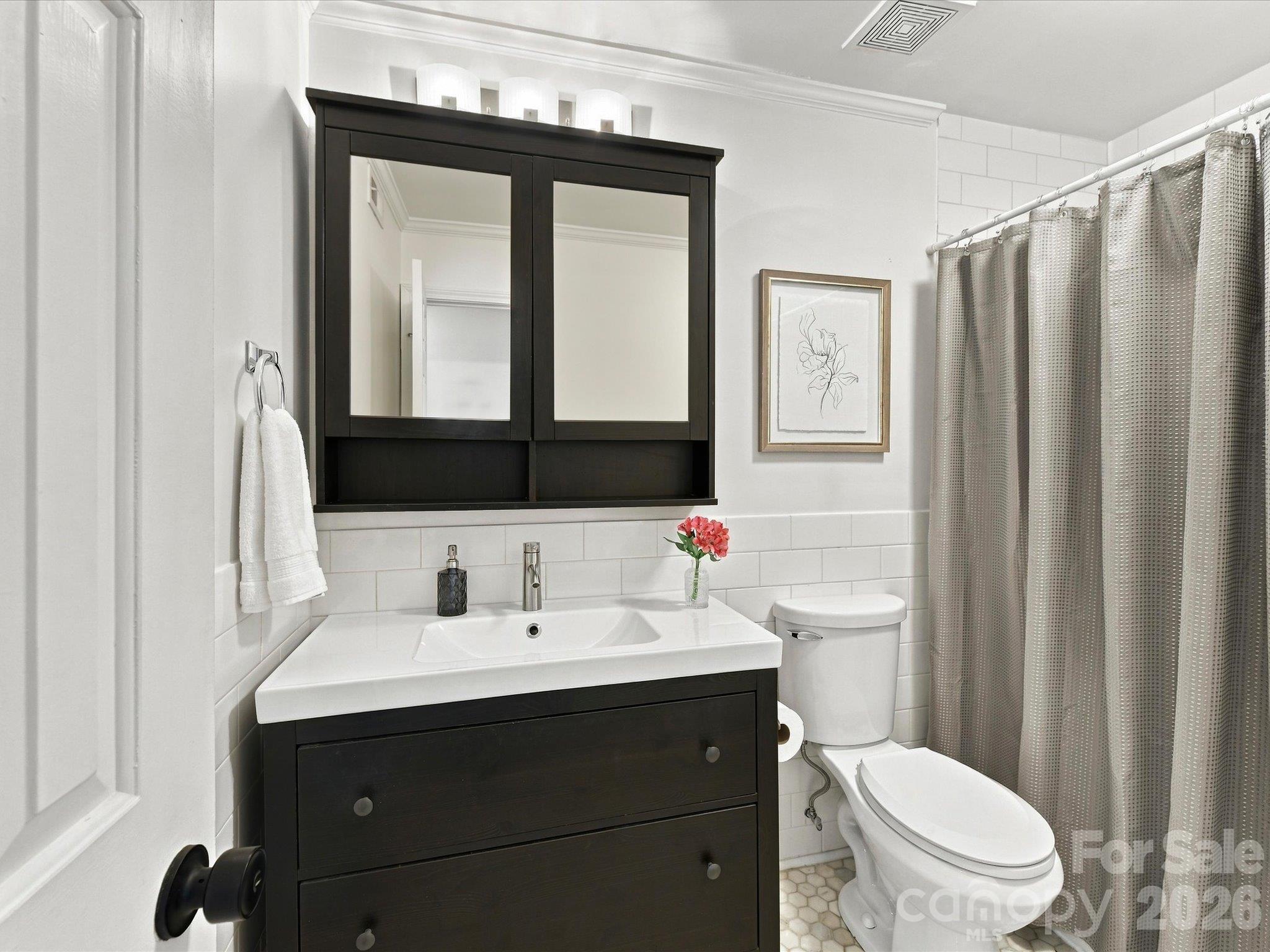 Bathroom - 423 W 8th Street, Charlotte