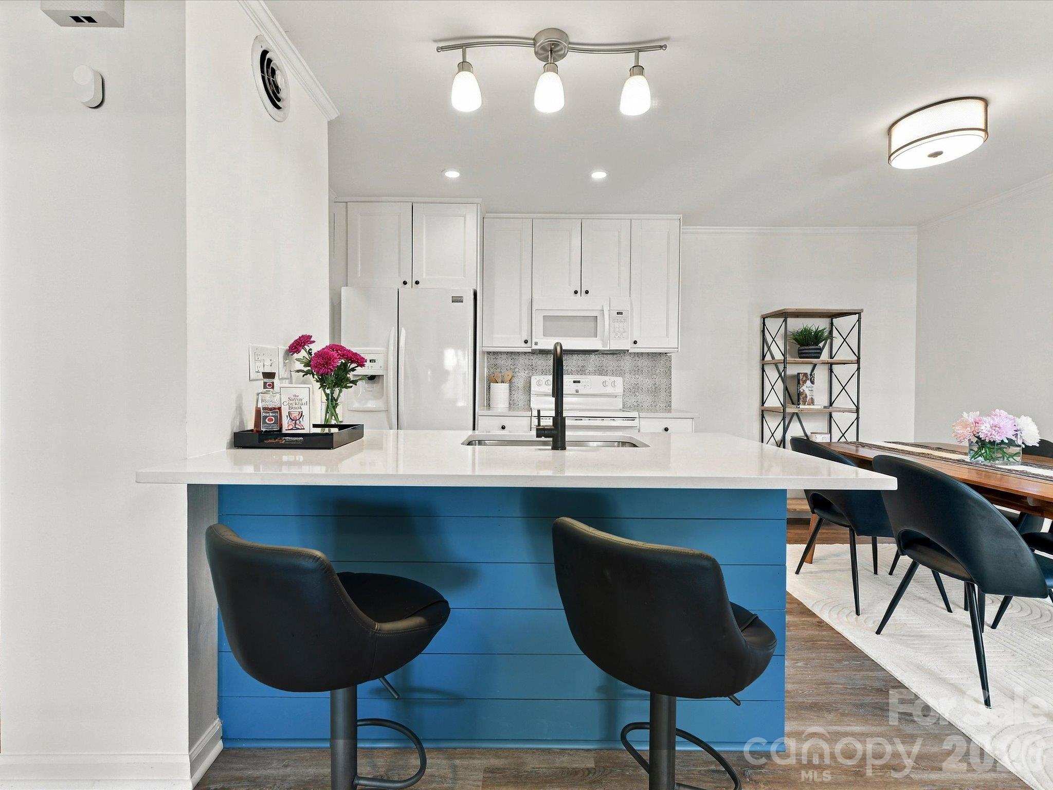 Kitchen and dining area - 423 W 8th Street, Charlotte