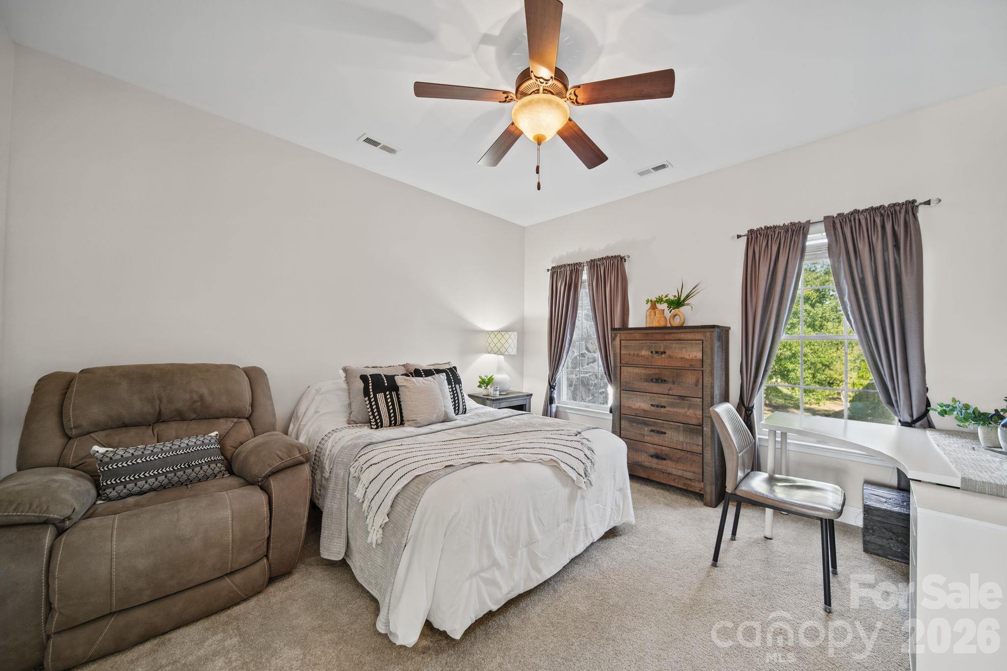 Single Family Residence at 5017 Autumn Blossom Lane, Waxhaw, photo 34 of 48
