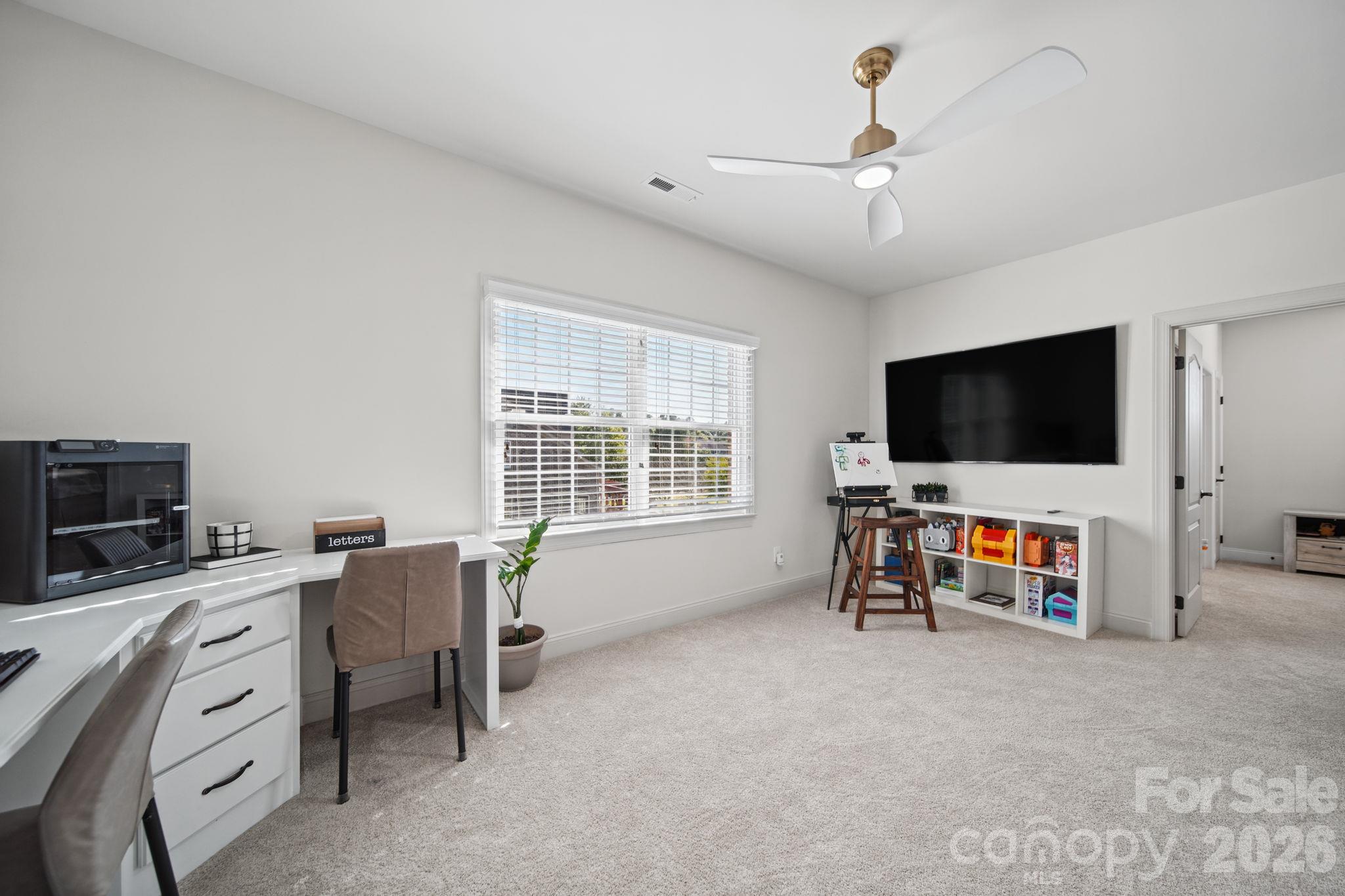 Single Family Residence at 5017 Autumn Blossom Lane, Waxhaw, photo 37 of 48