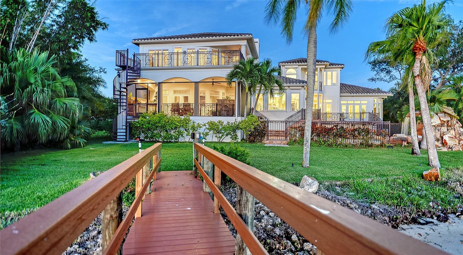Single Family Residence at 2115 LYCHEE LN, NOKOMIS, photo 6 of 101