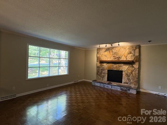 Single Family Residence at 210 Faye Court, King, photo 8 of 42