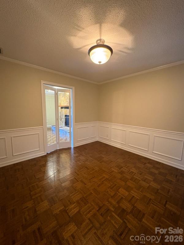 Single Family Residence at 210 Faye Court, King, photo 11 of 42