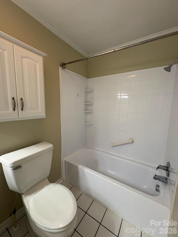 Single Family Residence at 210 Faye Court, King, photo 18 of 42