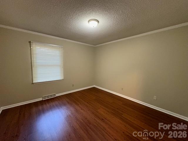 Single Family Residence at 210 Faye Court, King, photo 20 of 42
