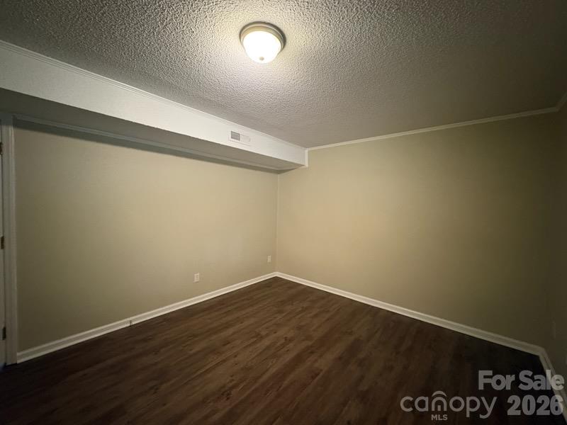 Single Family Residence at 210 Faye Court, King, photo 32 of 42