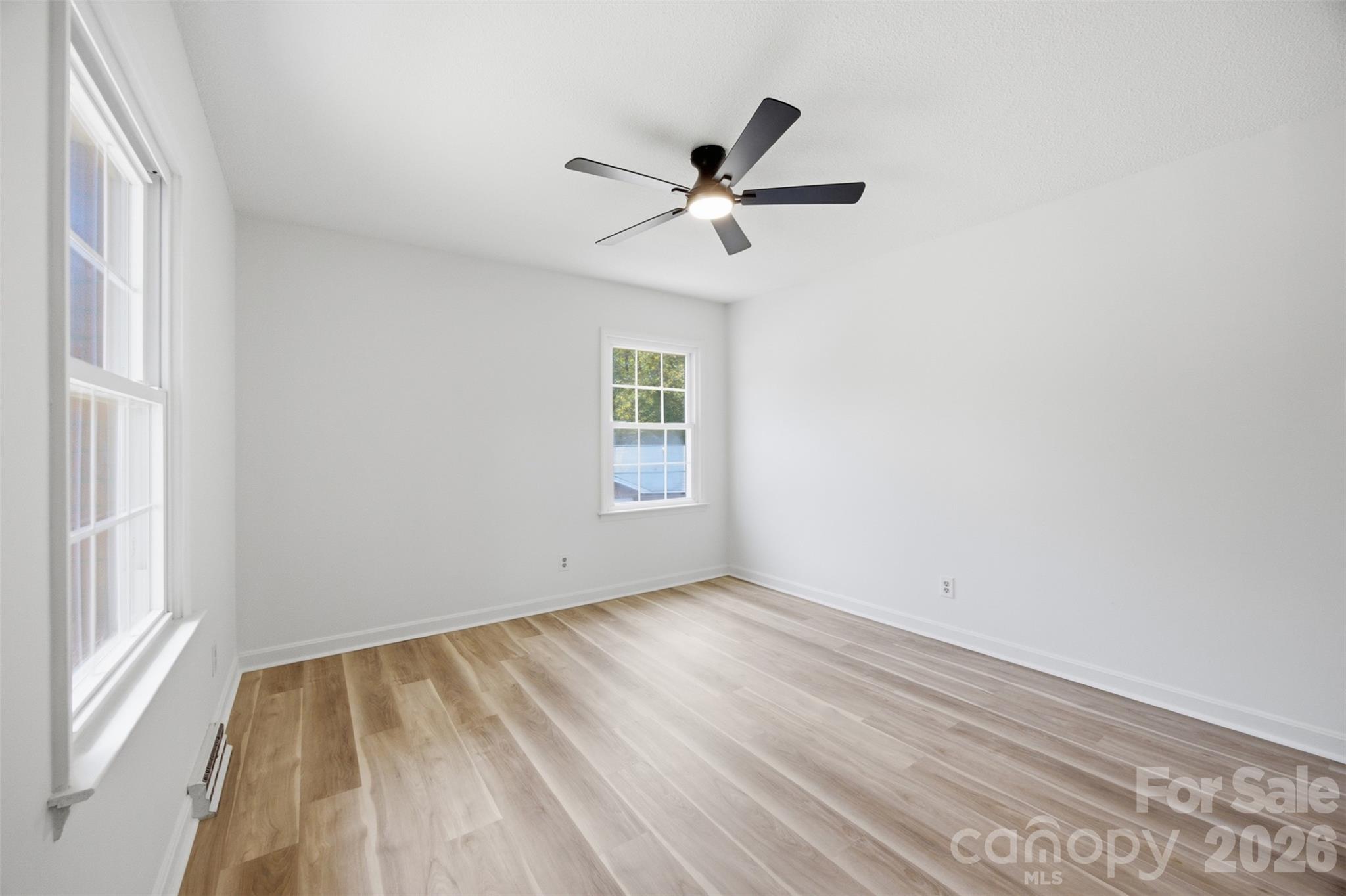 Single Family Residence at 3101 Canterberry Drive, Gastonia, photo 35 of 36