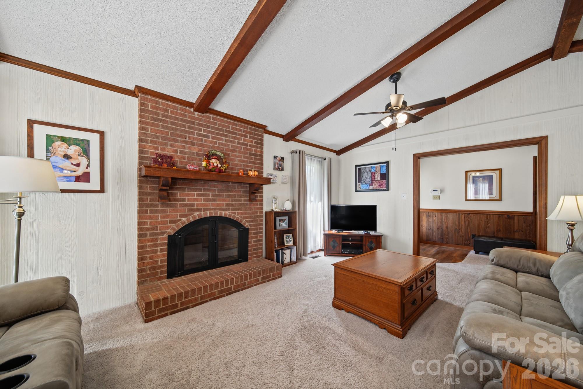 Living Room - 306 Starmount Drive, Statesville