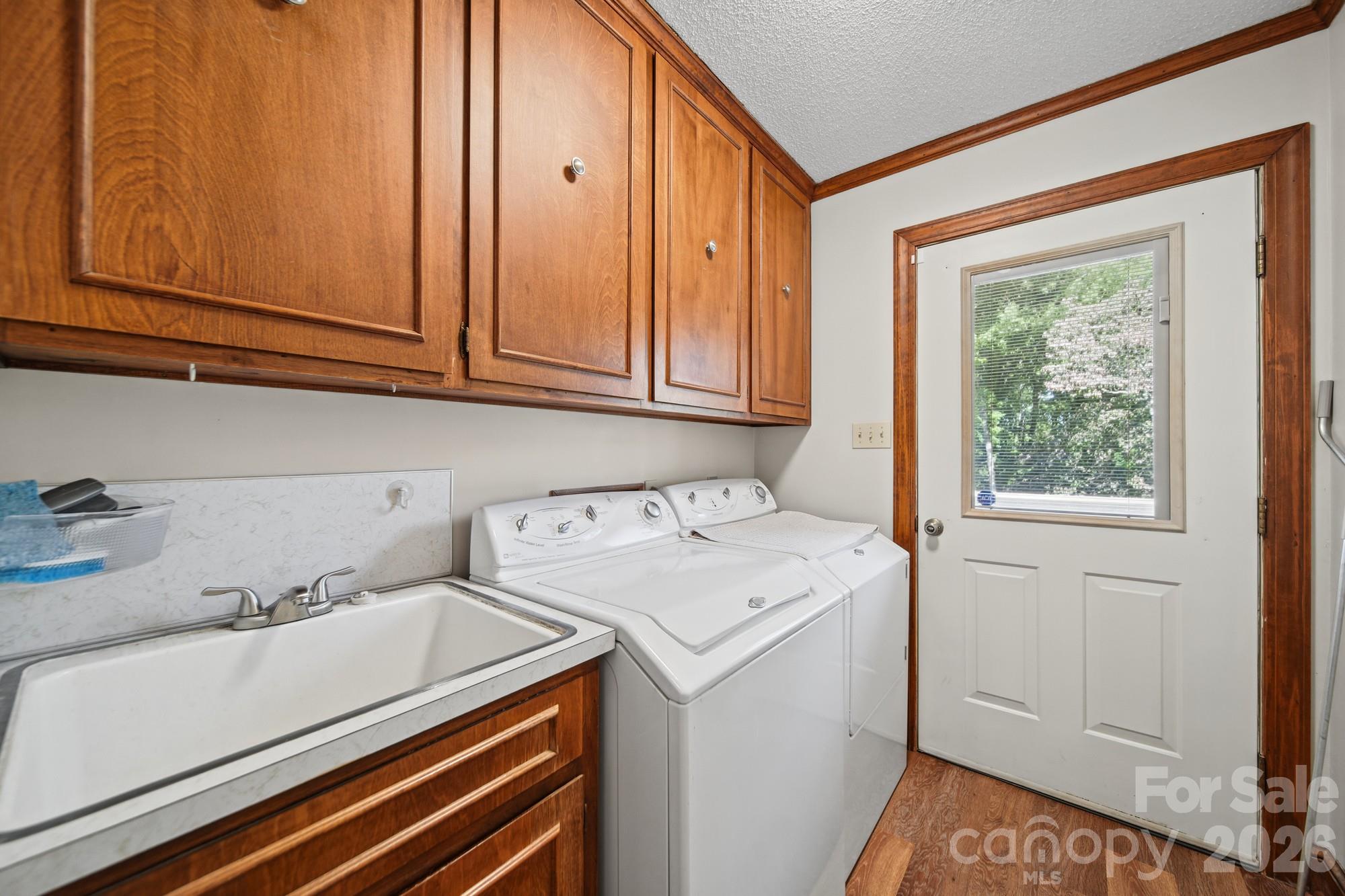Laundry room - 306 Starmount Drive, Statesville