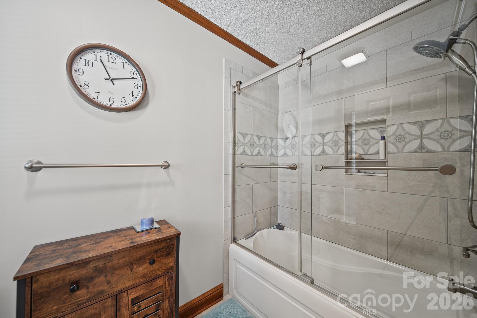 Primary Ensuite - 306 Starmount Drive, Statesville