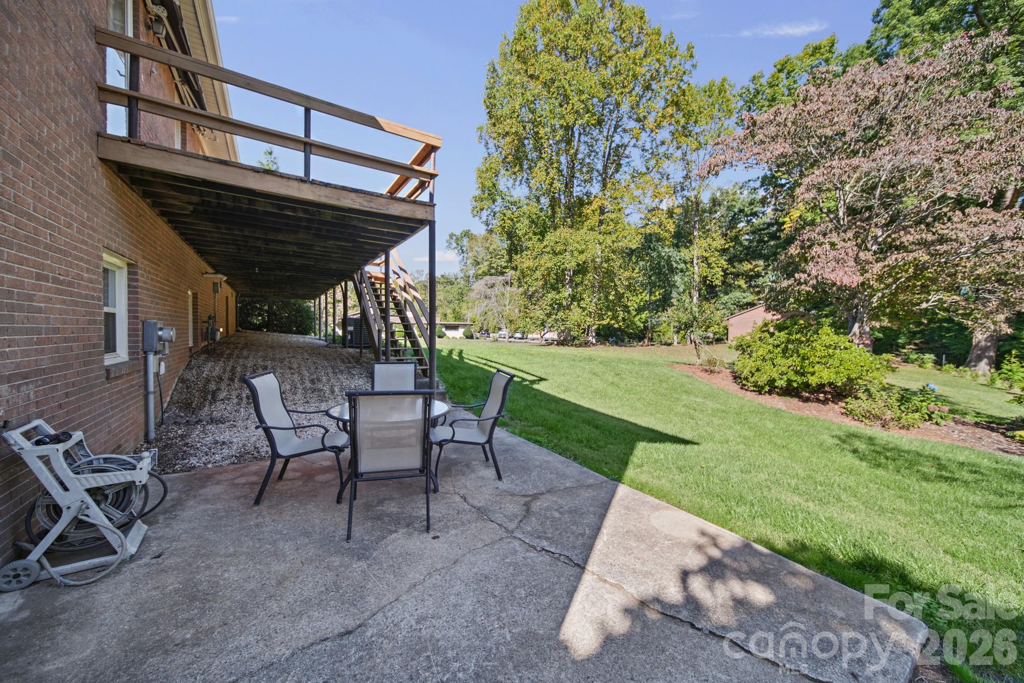 Single Family Residence at 306 Starmount Drive, Statesville, photo 34 of 46