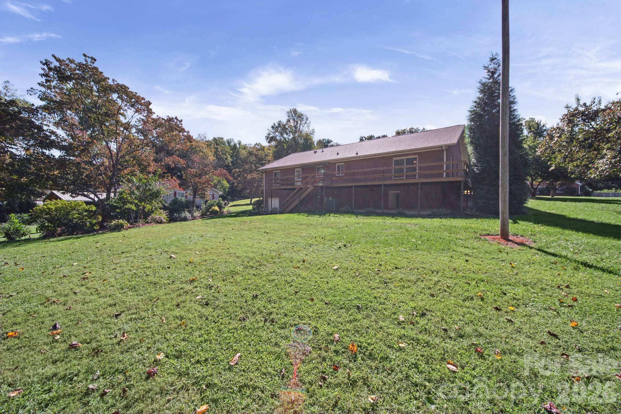 Single Family Residence at 306 Starmount Drive, Statesville, photo 35 of 46