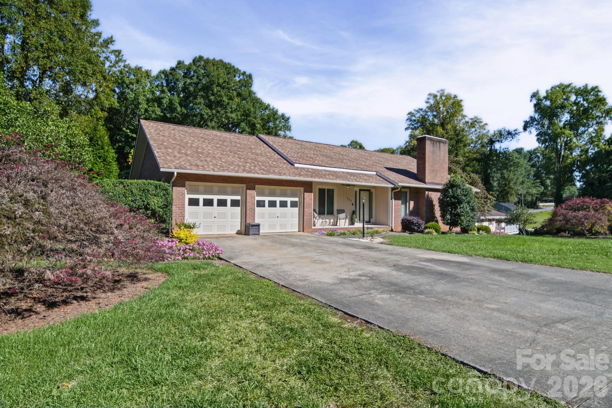 Single Family Residence at 306 Starmount Drive, Statesville, photo 38 of 46