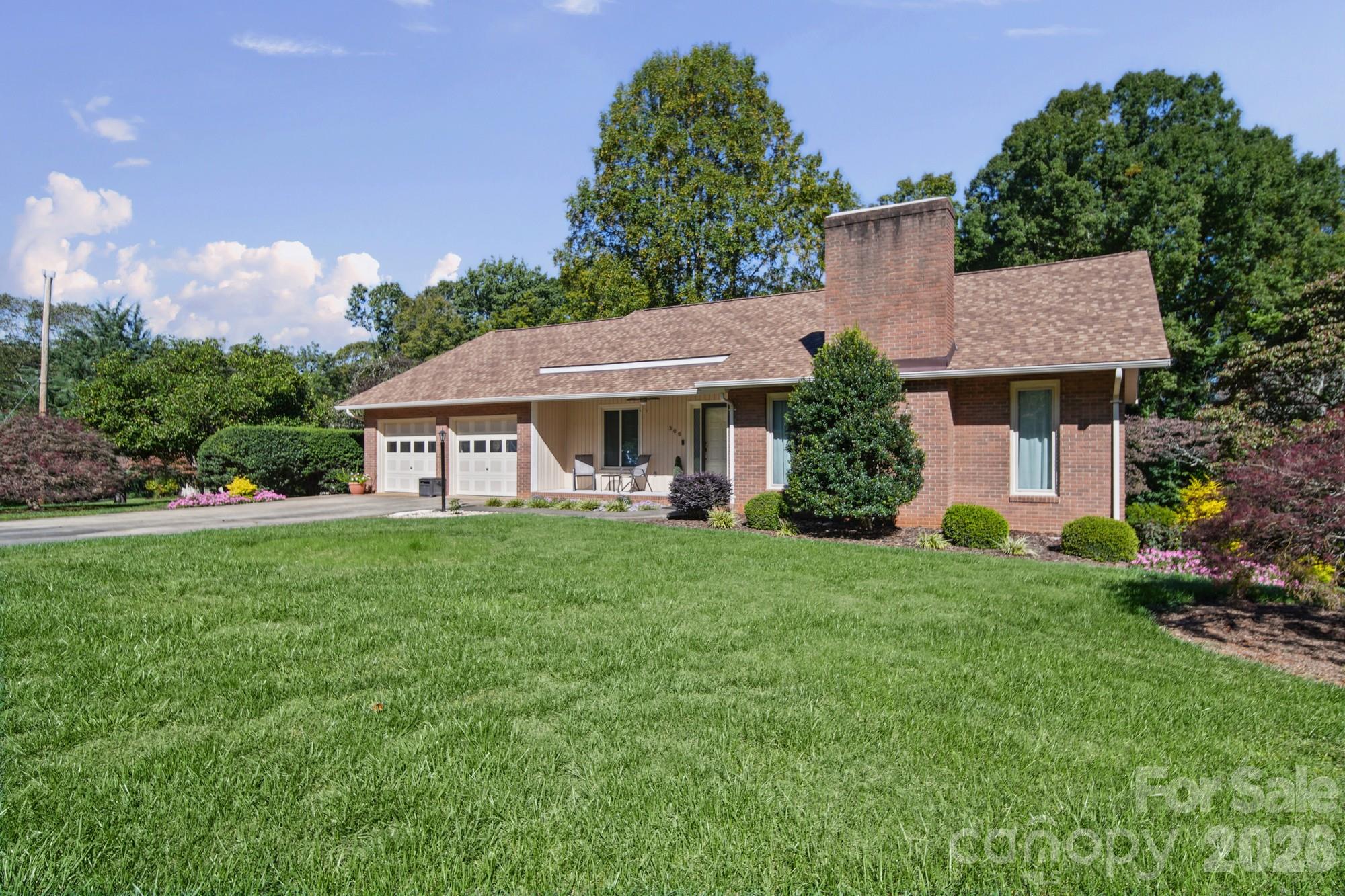 Single Family Residence at 306 Starmount Drive, Statesville, photo 39 of 46