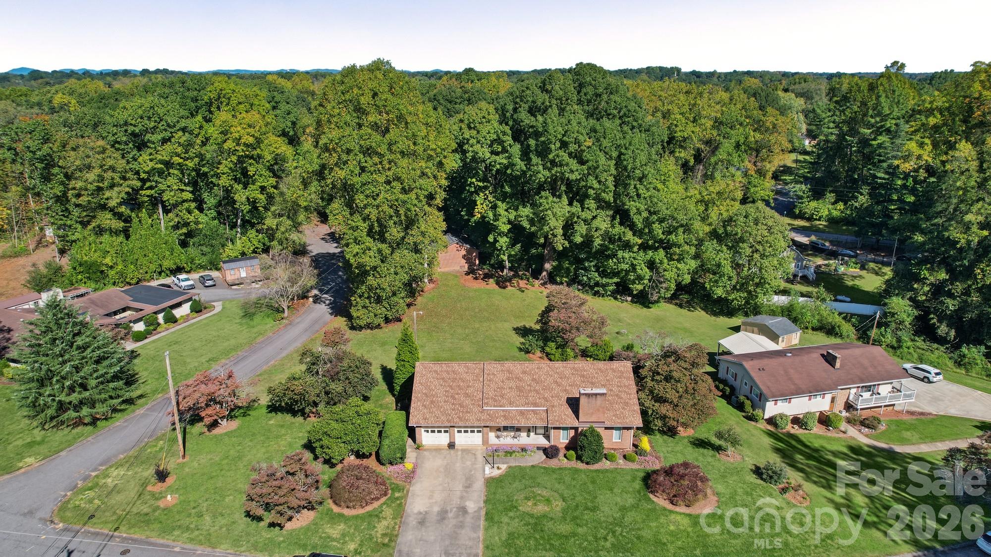 Single Family Residence at 306 Starmount Drive, Statesville, photo 41 of 46