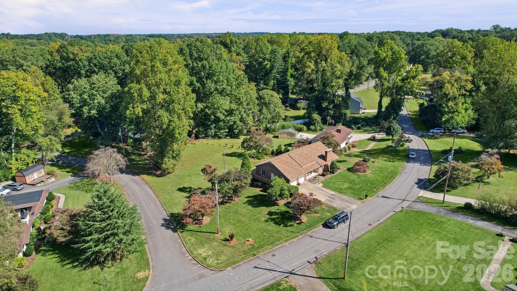 Single Family Residence at 306 Starmount Drive, Statesville, photo 42 of 46