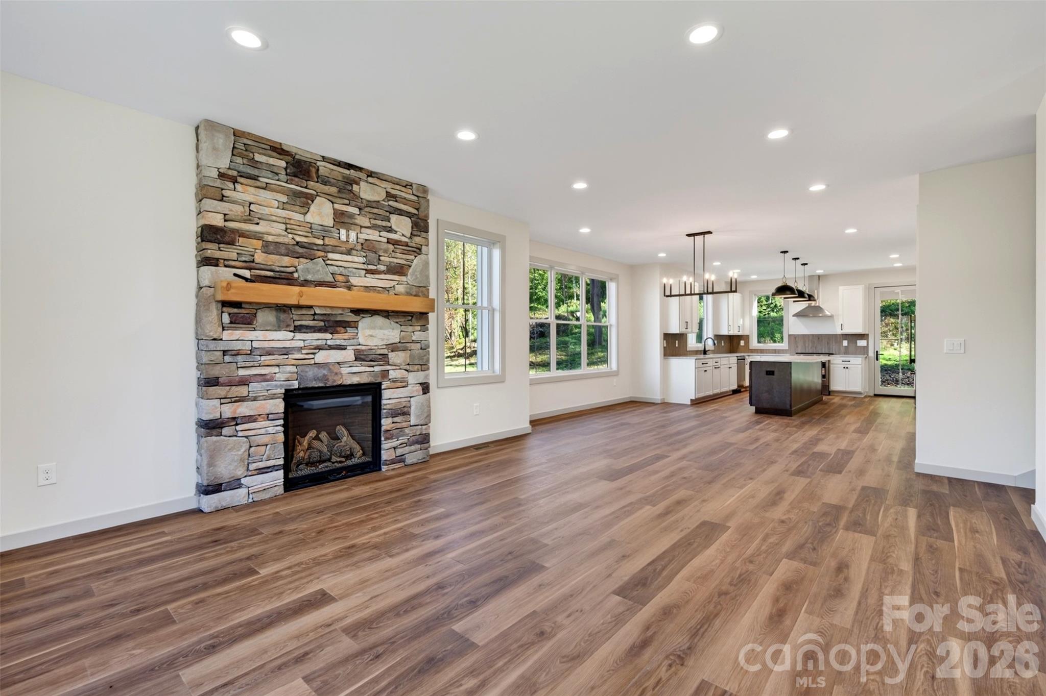 Living-Dining - 100 Bear Tree Cove, Canton
