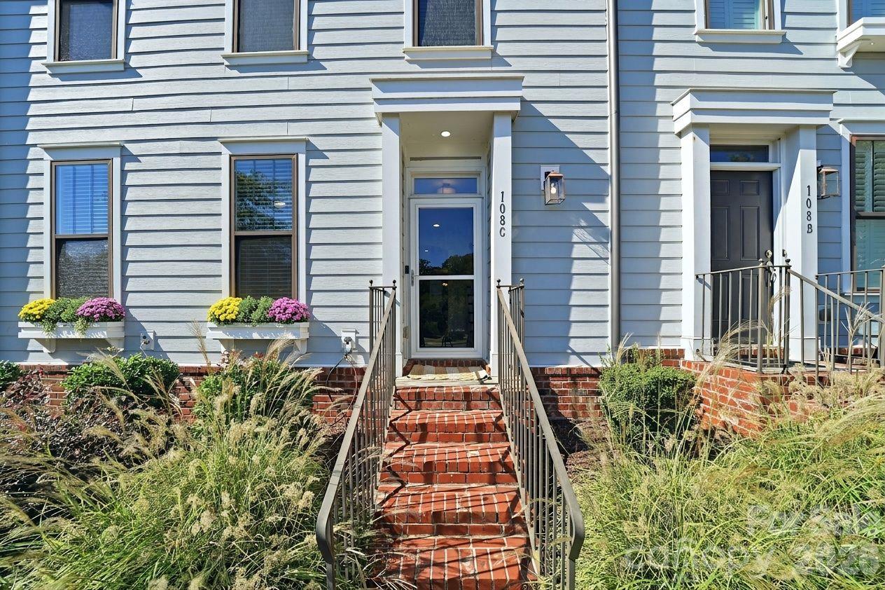 Townhouse at 108 Certificate Street, Mooresville, photo 2 of 28