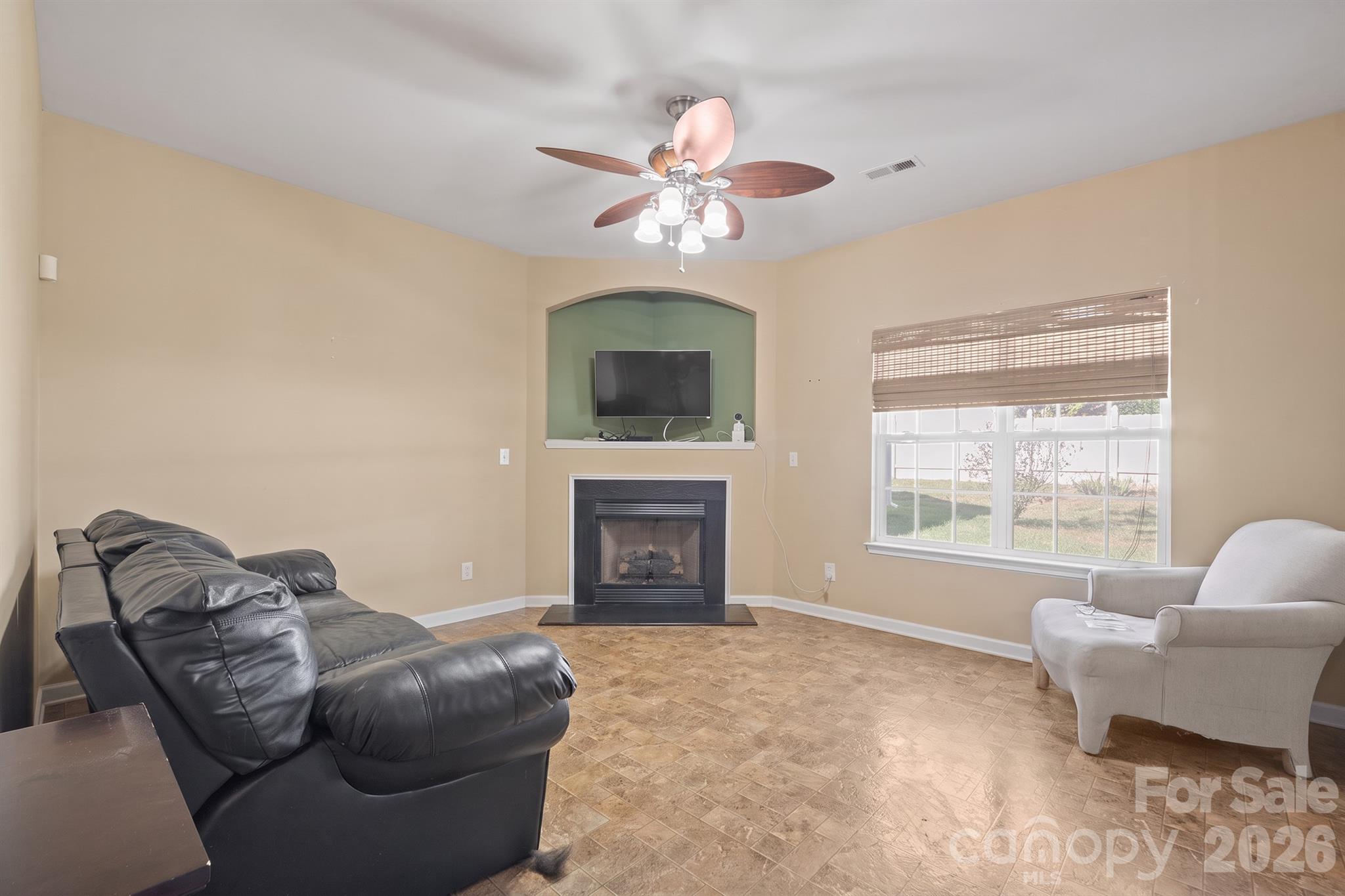 Single Family Residence at 10919 Shelly Renee Drive, Cornelius, photo 11 of 29