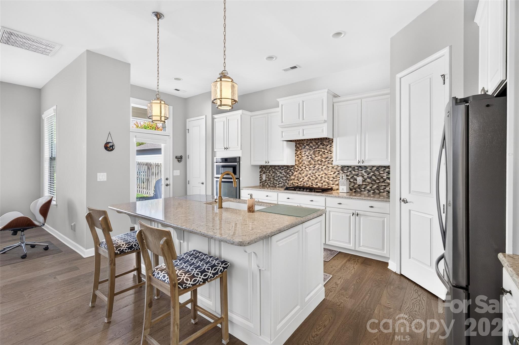 Single Family Residence at 1709 Cedar Park Drive, Pineville, photo 5 of 50