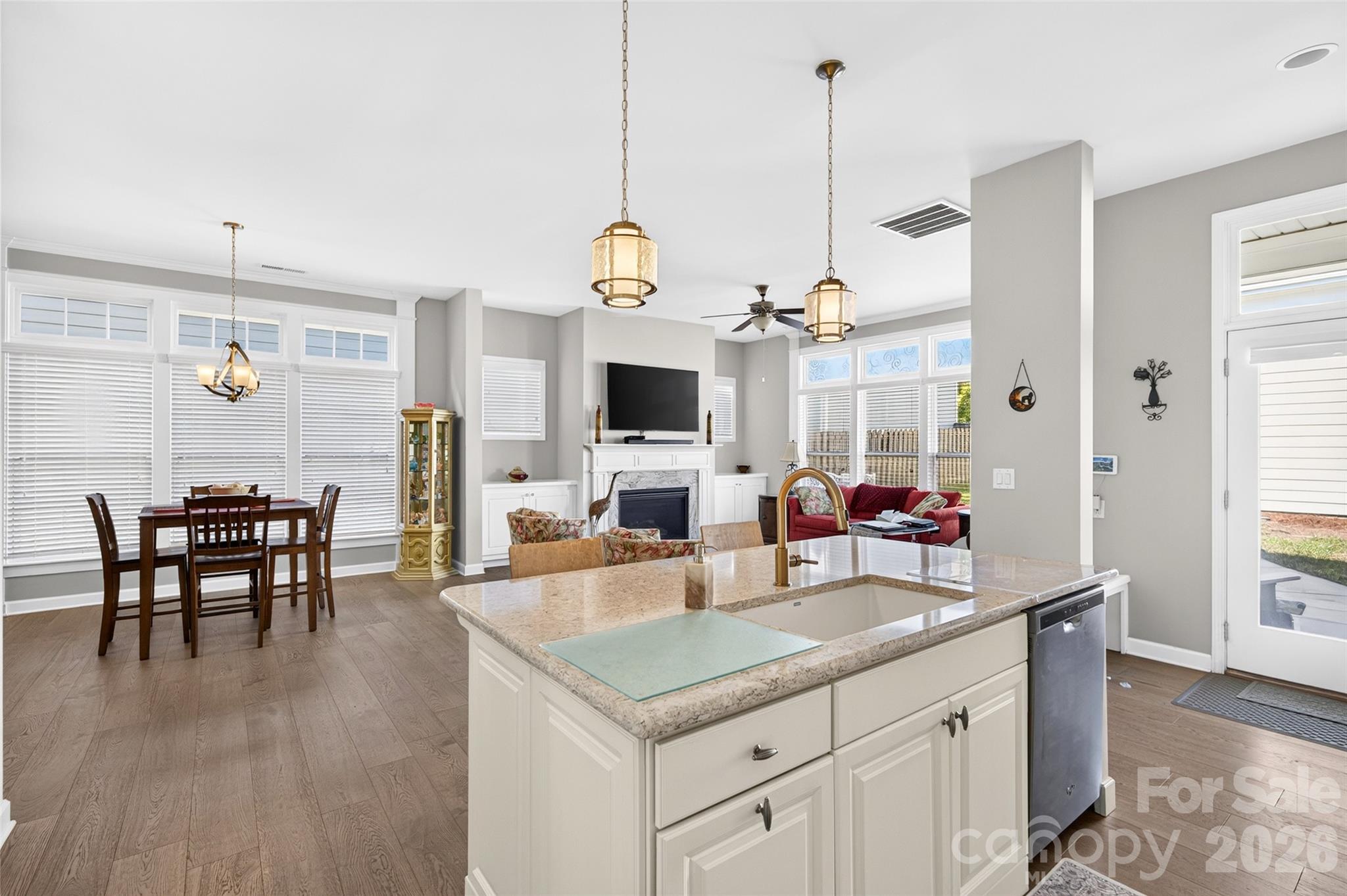 Single Family Residence at 1709 Cedar Park Drive, Pineville, photo 7 of 50