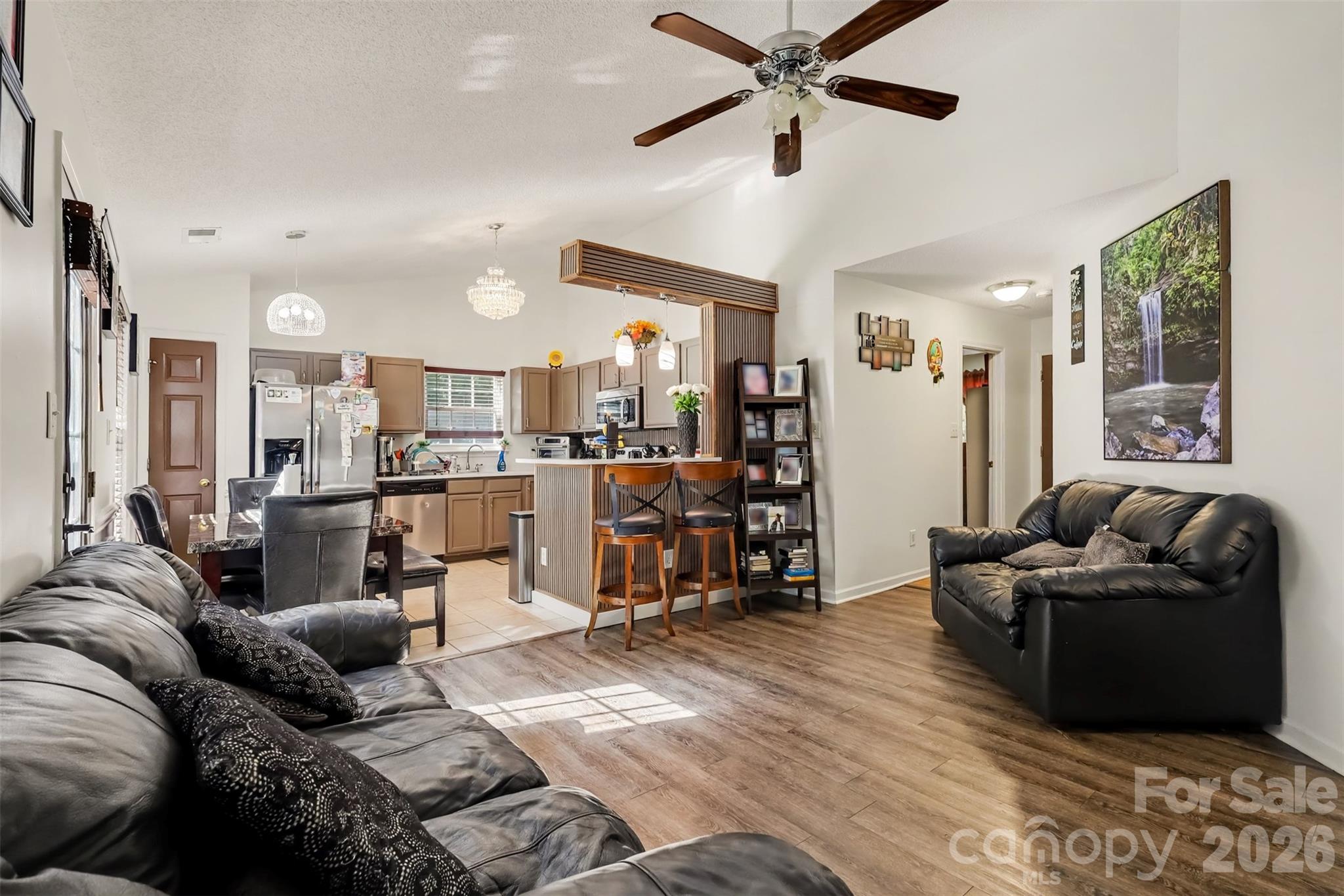 Single Family Residence at 6950 Silver Garden Lane, Charlotte, photo 12 of 34