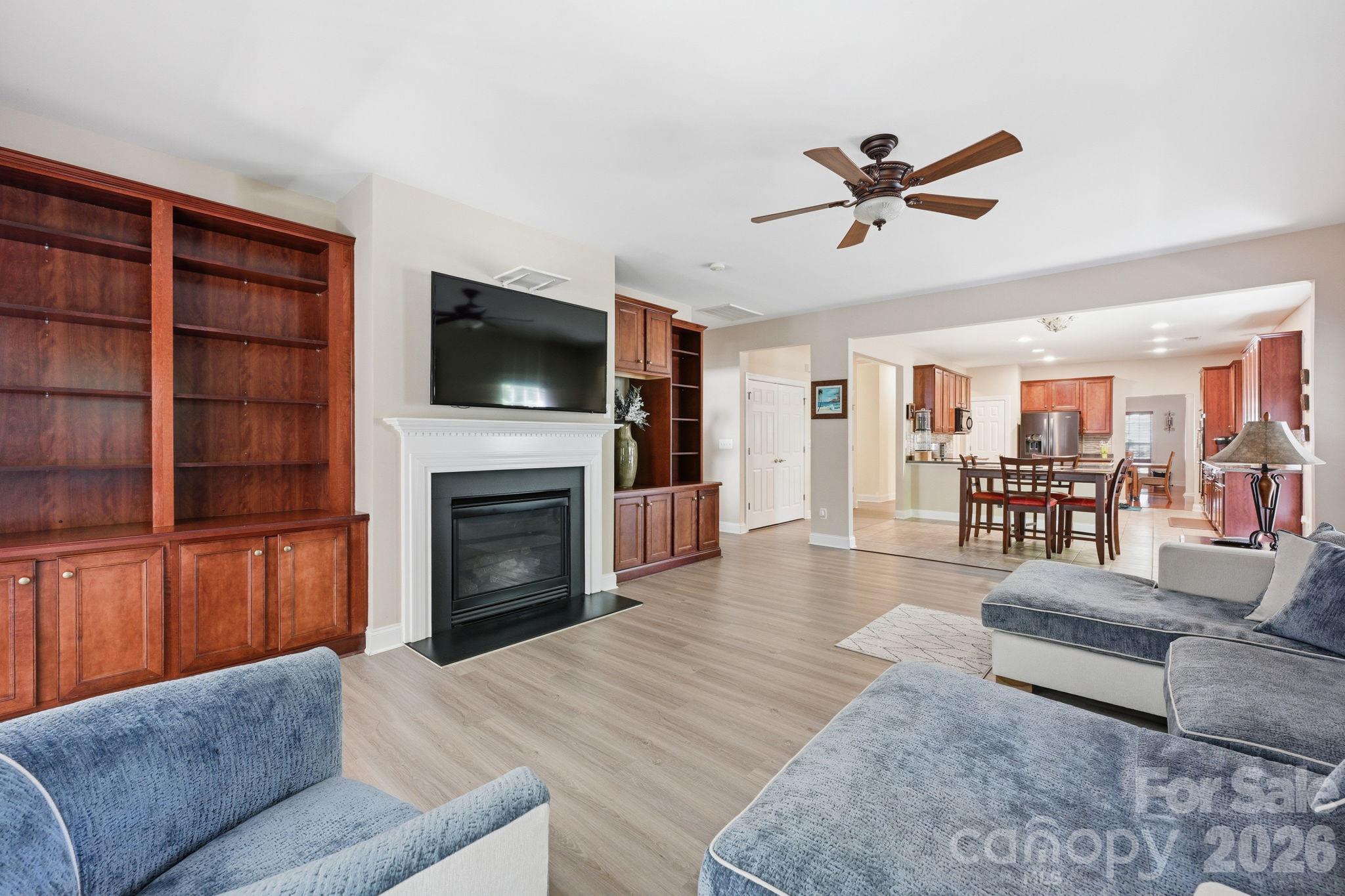 Family Room - 4405 Squirrel Trail Lane, Charlotte