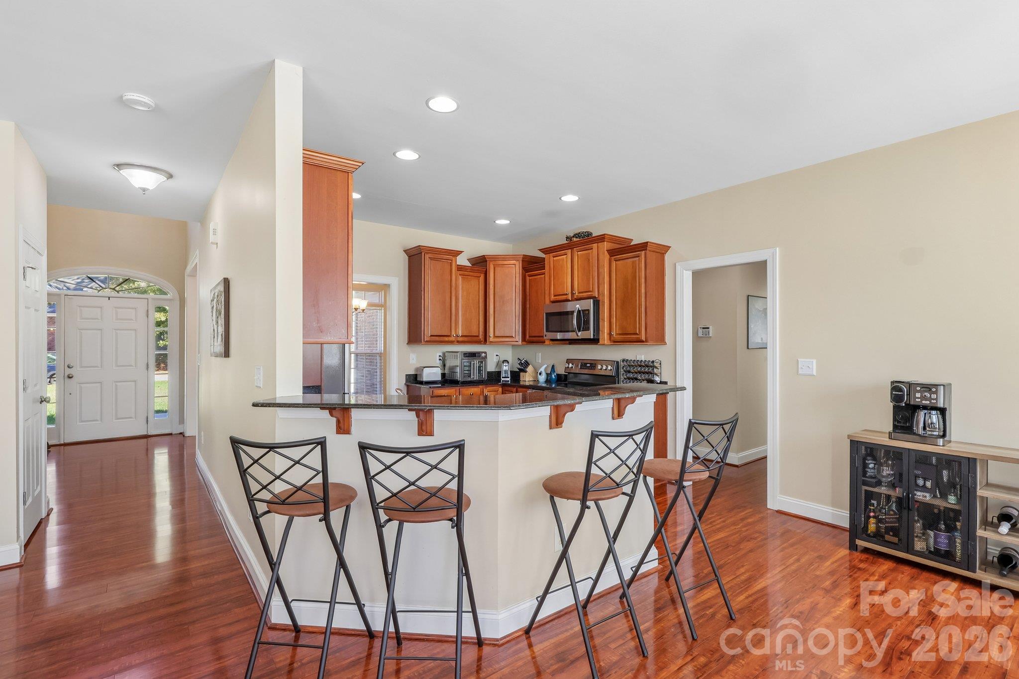 Single Family Residence at 8645 Ridgeline Lane, Charlotte, photo 10 of 35
