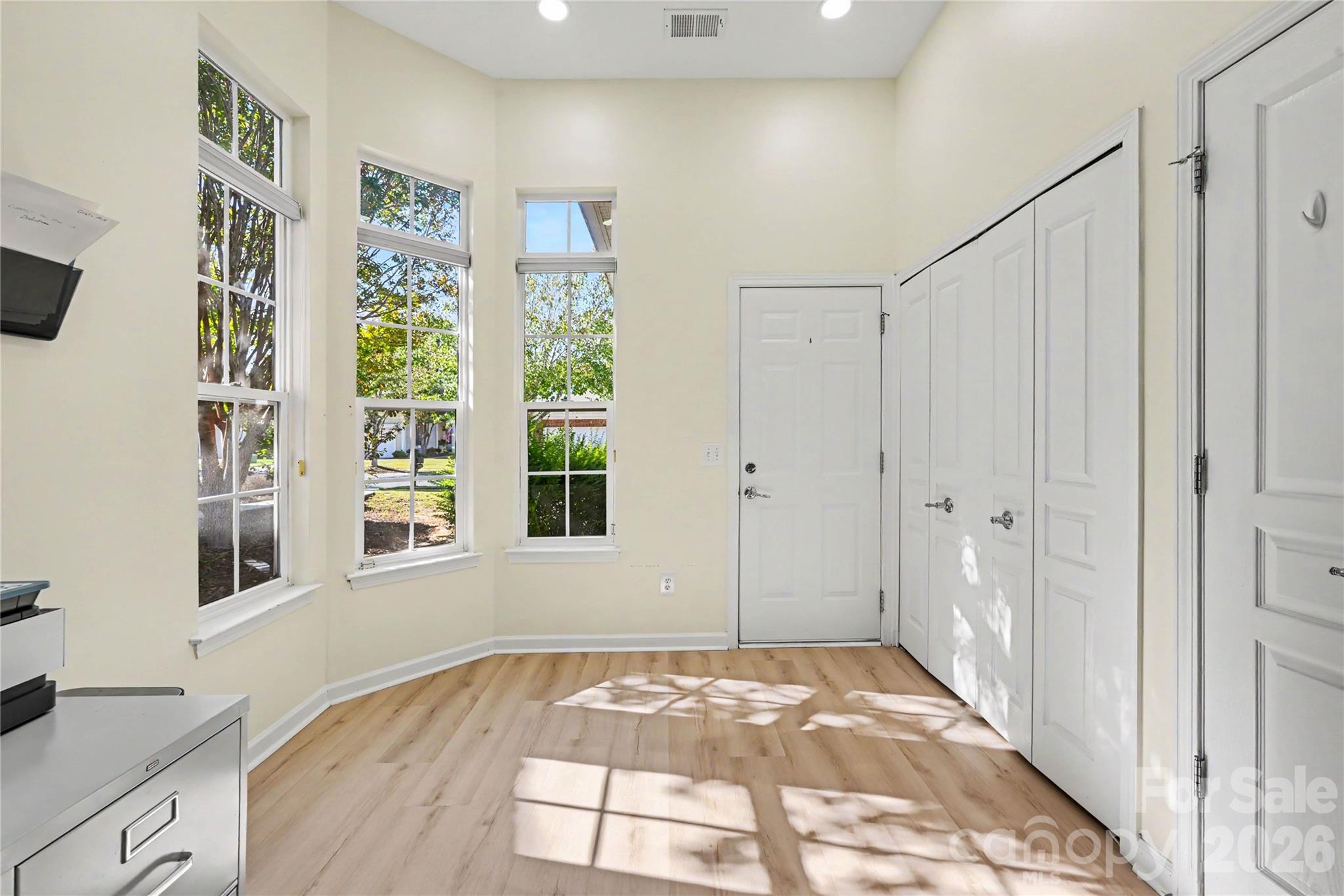 Breakfast area off Kitchen features Bay Windows and bright views. - 3054 Azalea Drive, Indian Land
