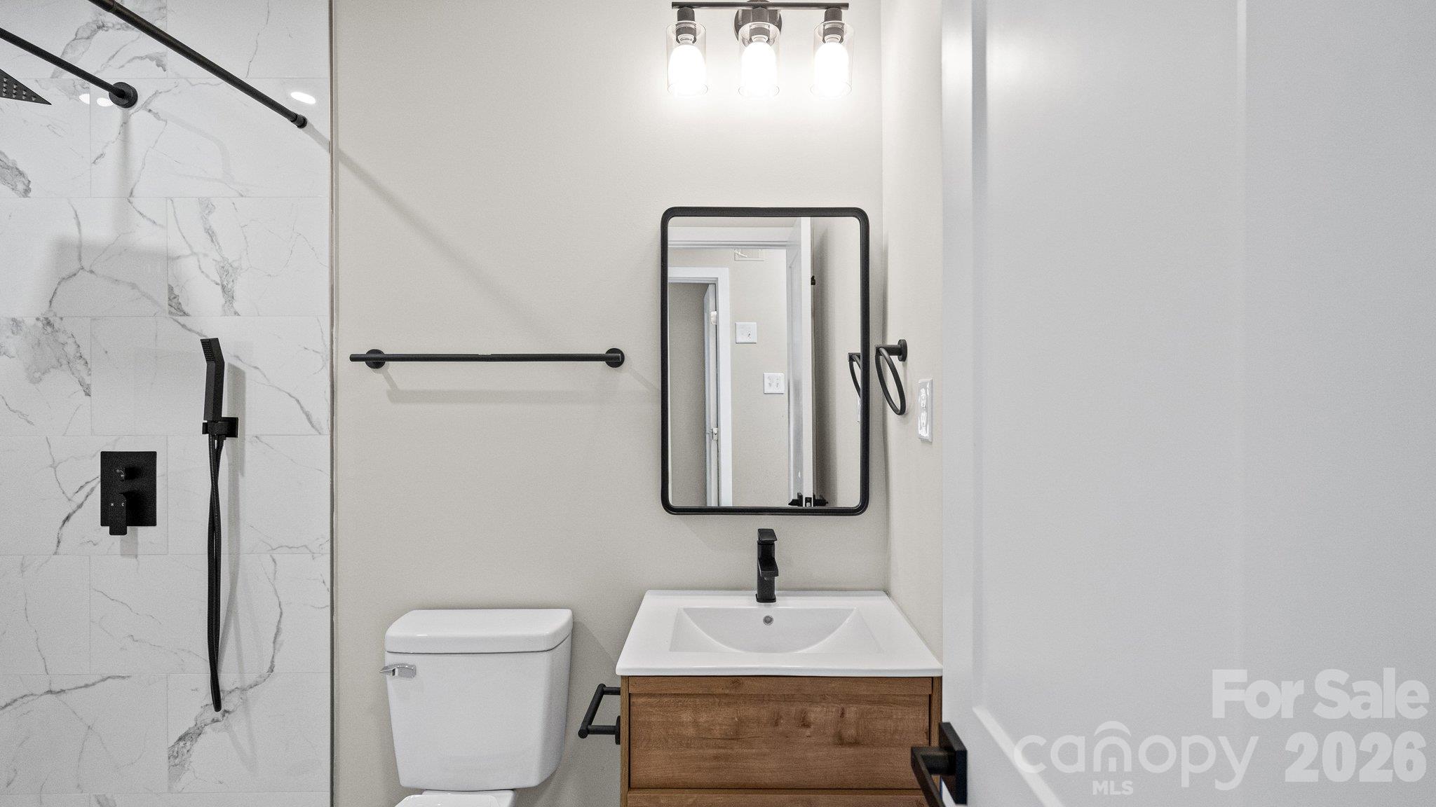 Hallway Full Bathroom - 708 Aintree Road, Charlotte