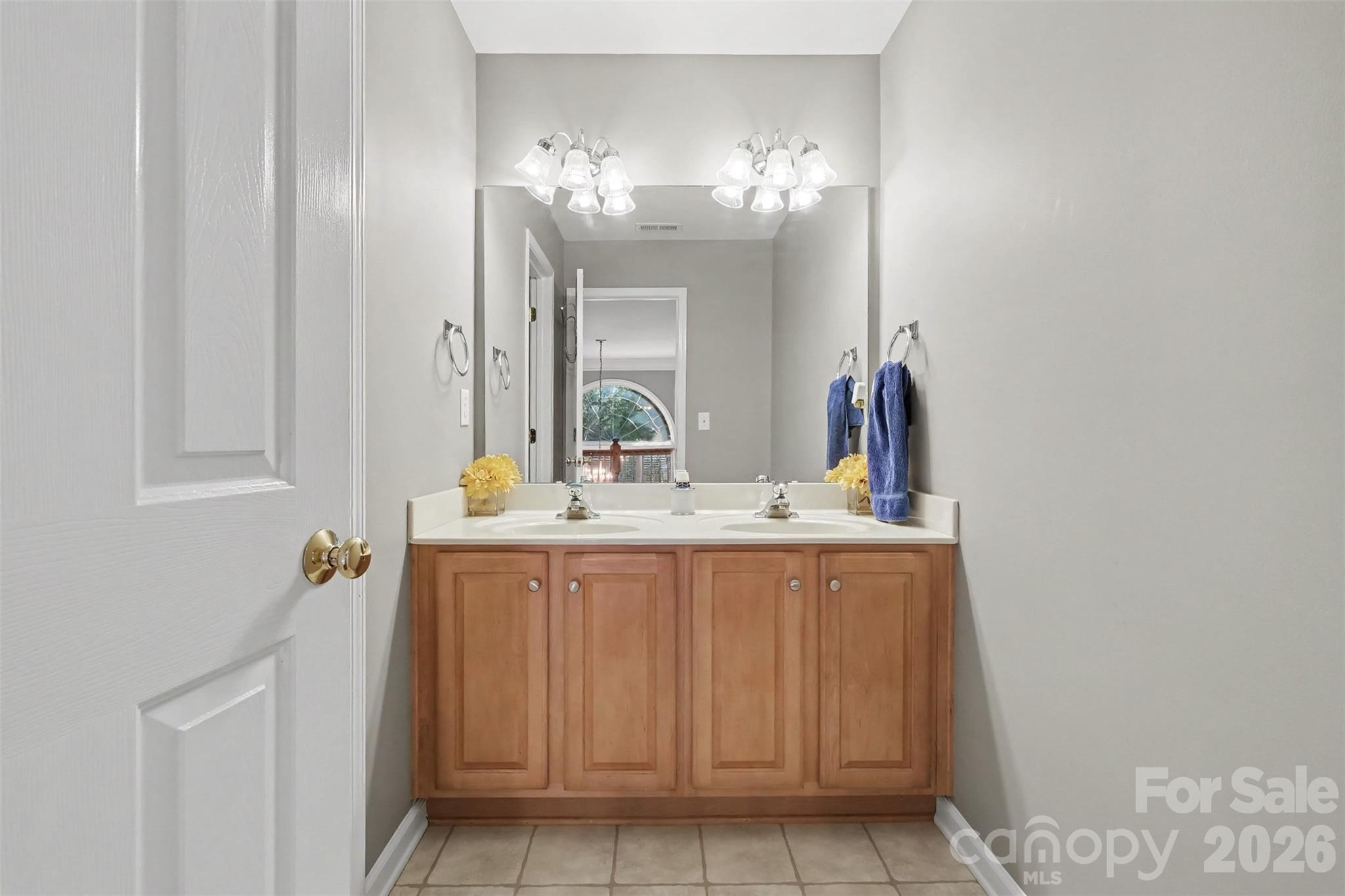 Single Family Residence at 11538 Shimmering Lake Drive, Charlotte, photo 28 of 48