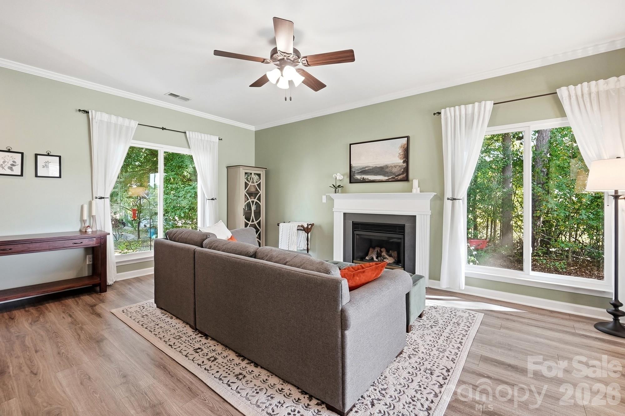 Single Family Residence at 2822 Carriage Crossing Drive, Matthews, photo 3 of 37
