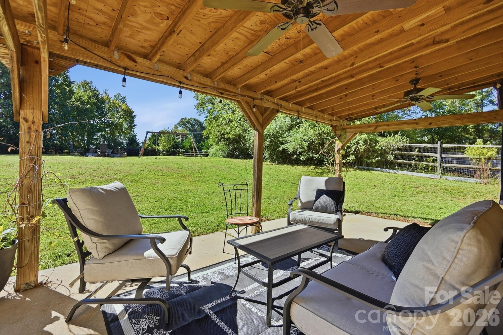 Single Family Residence at 2822 Carriage Crossing Drive, Matthews, photo 29 of 37
