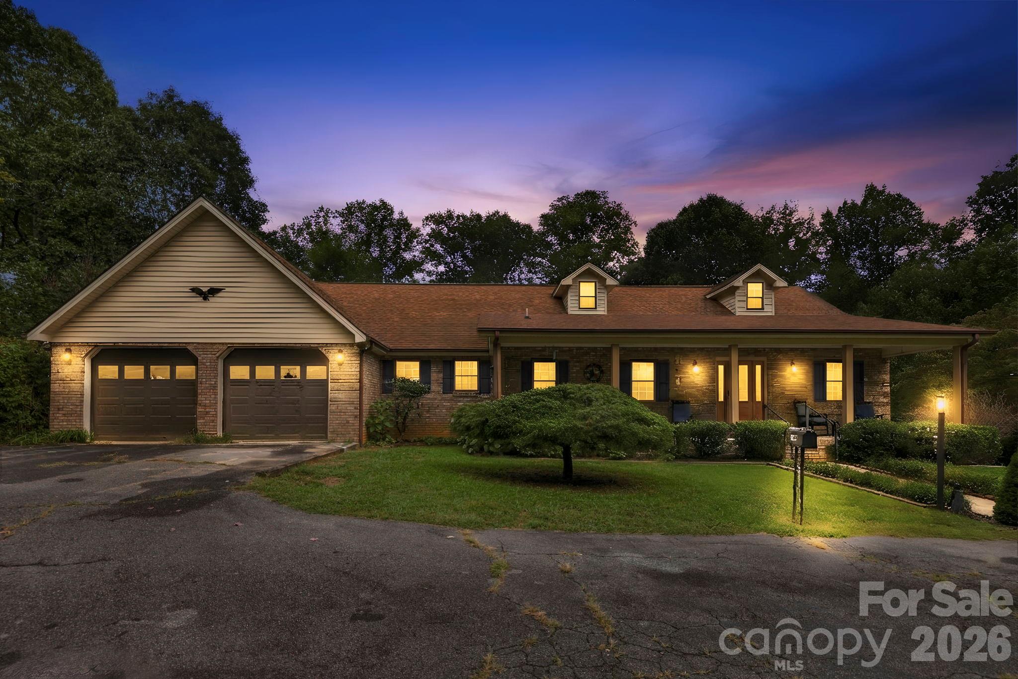 1079 Dupont Road