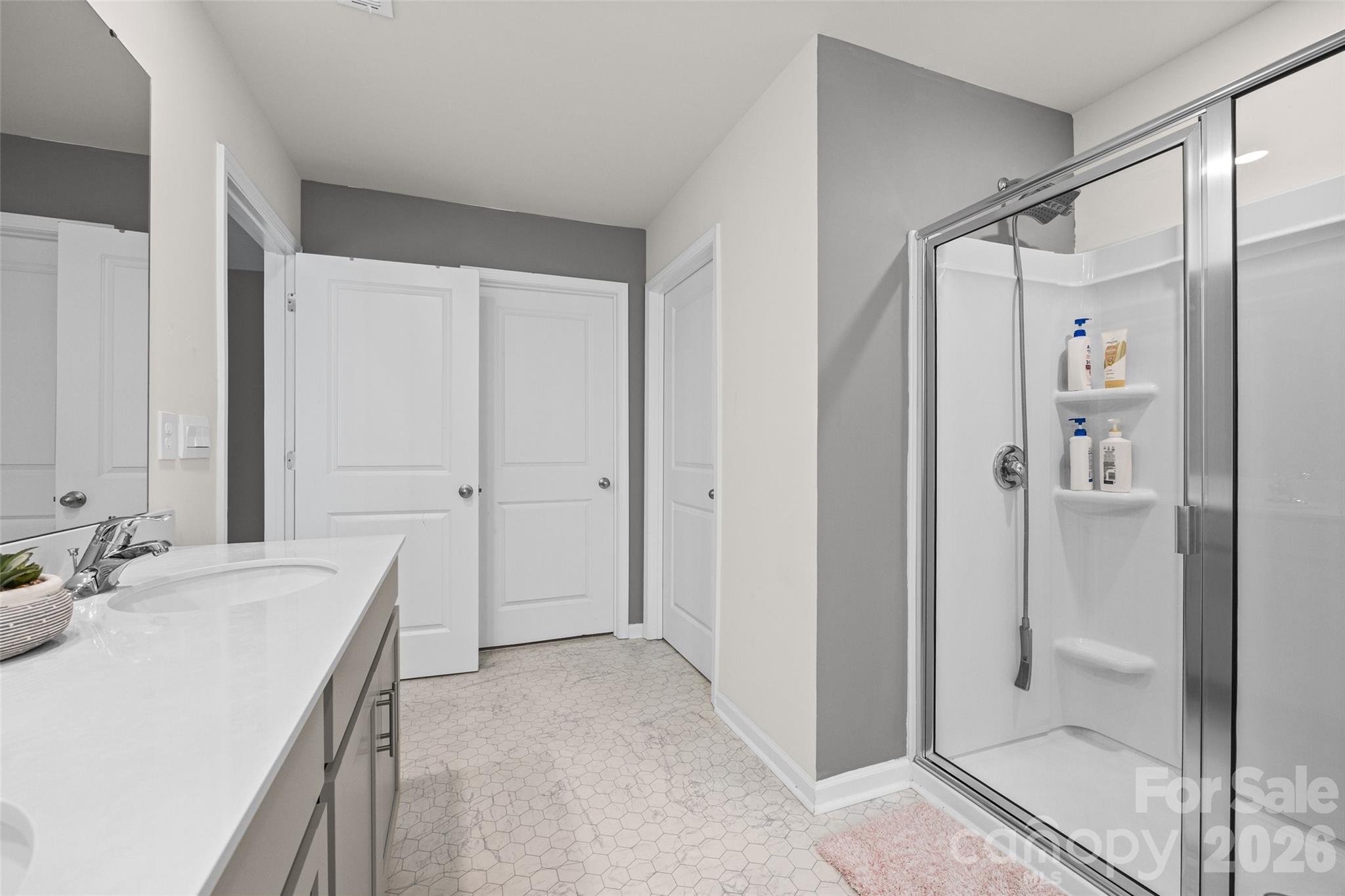 Single Family Residence at 3623 Azalea Ridge Drive, Mount Holly, photo 18 of 31